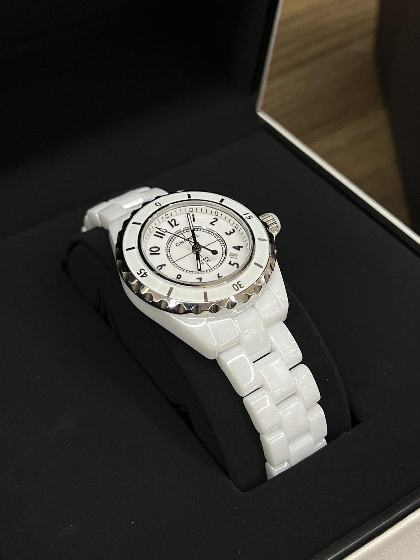 CC new arrival women watch 06