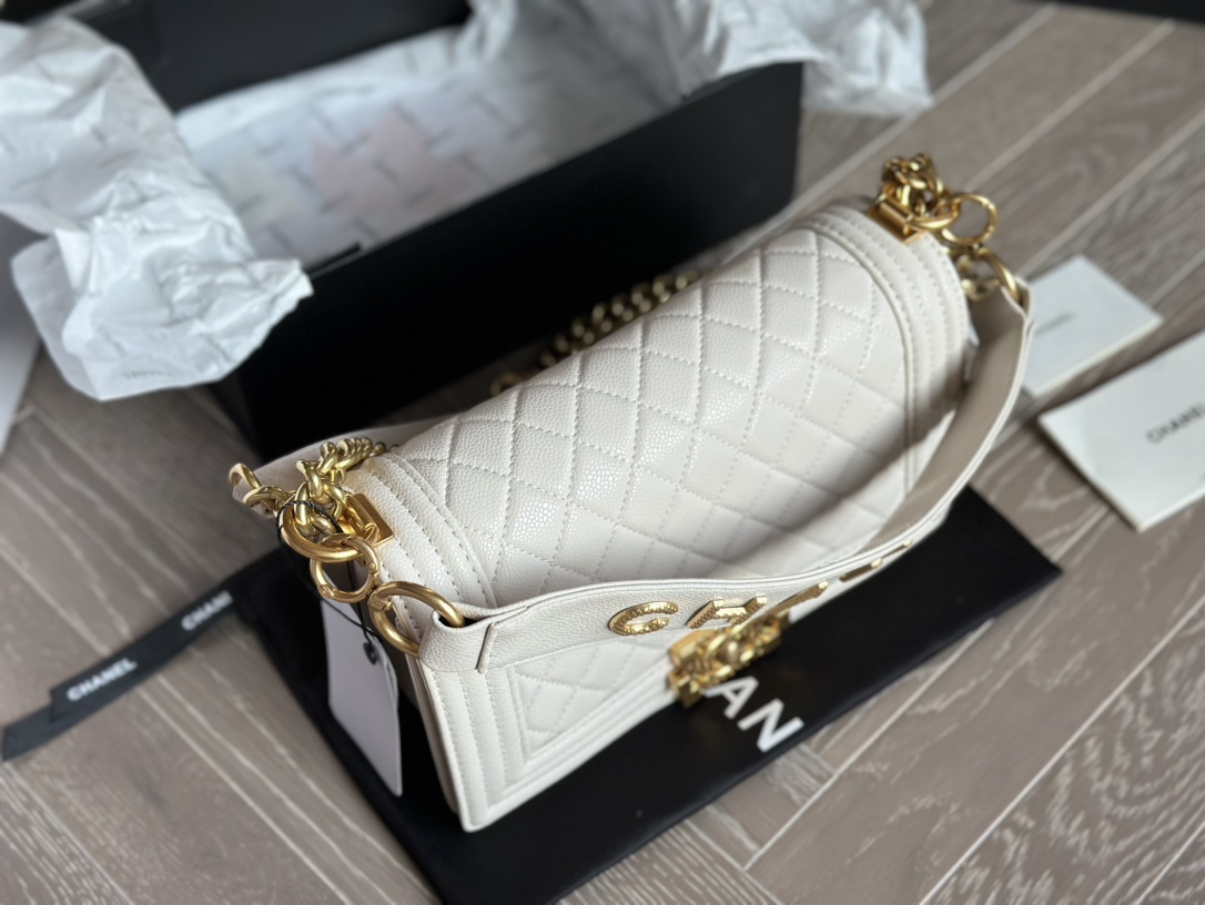 CC  leboy20ss 25*15cm Caviar leather