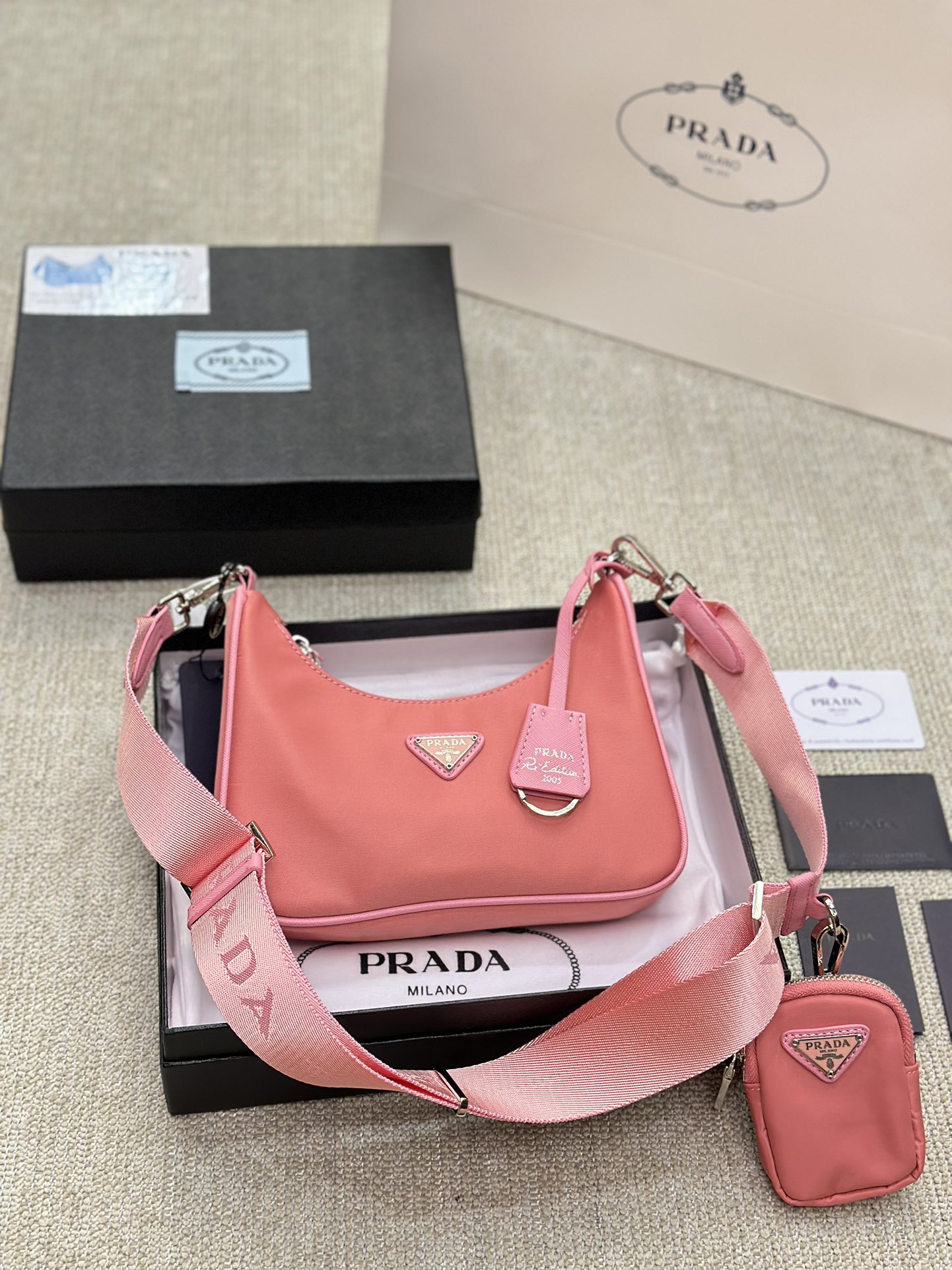Pra hobo  new arrival bag size : 22 * 16cm