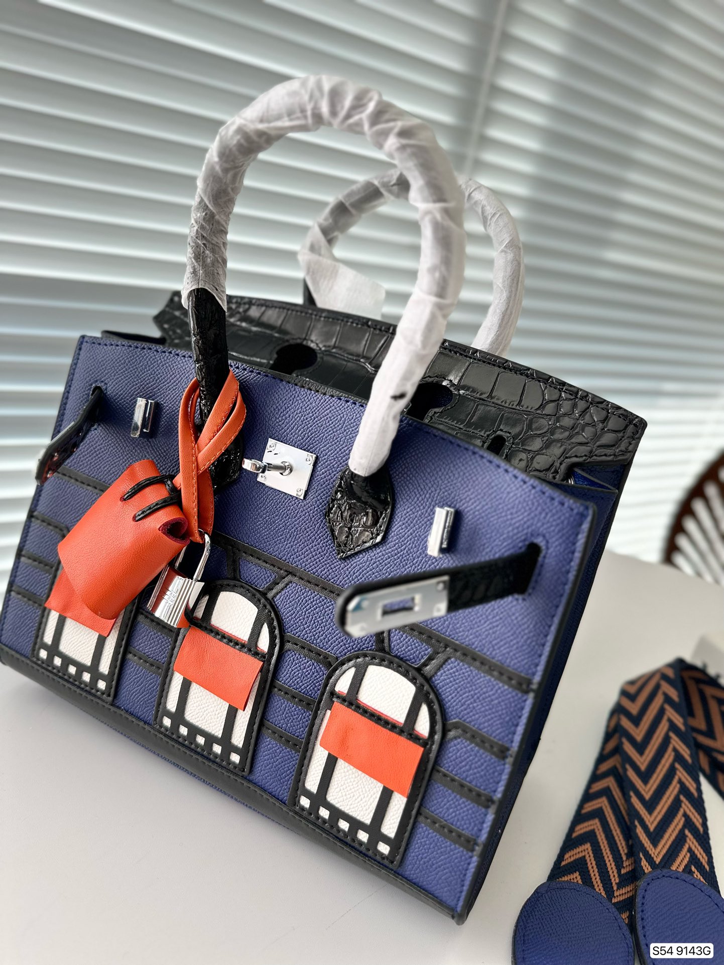 H Birkin 25cm sellier Faubourg size: 25 * 20 cm