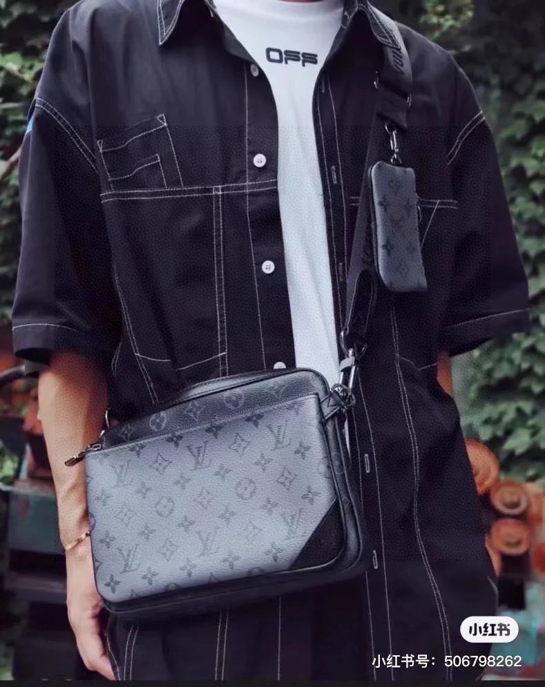 L JYC men bag  25*18cm