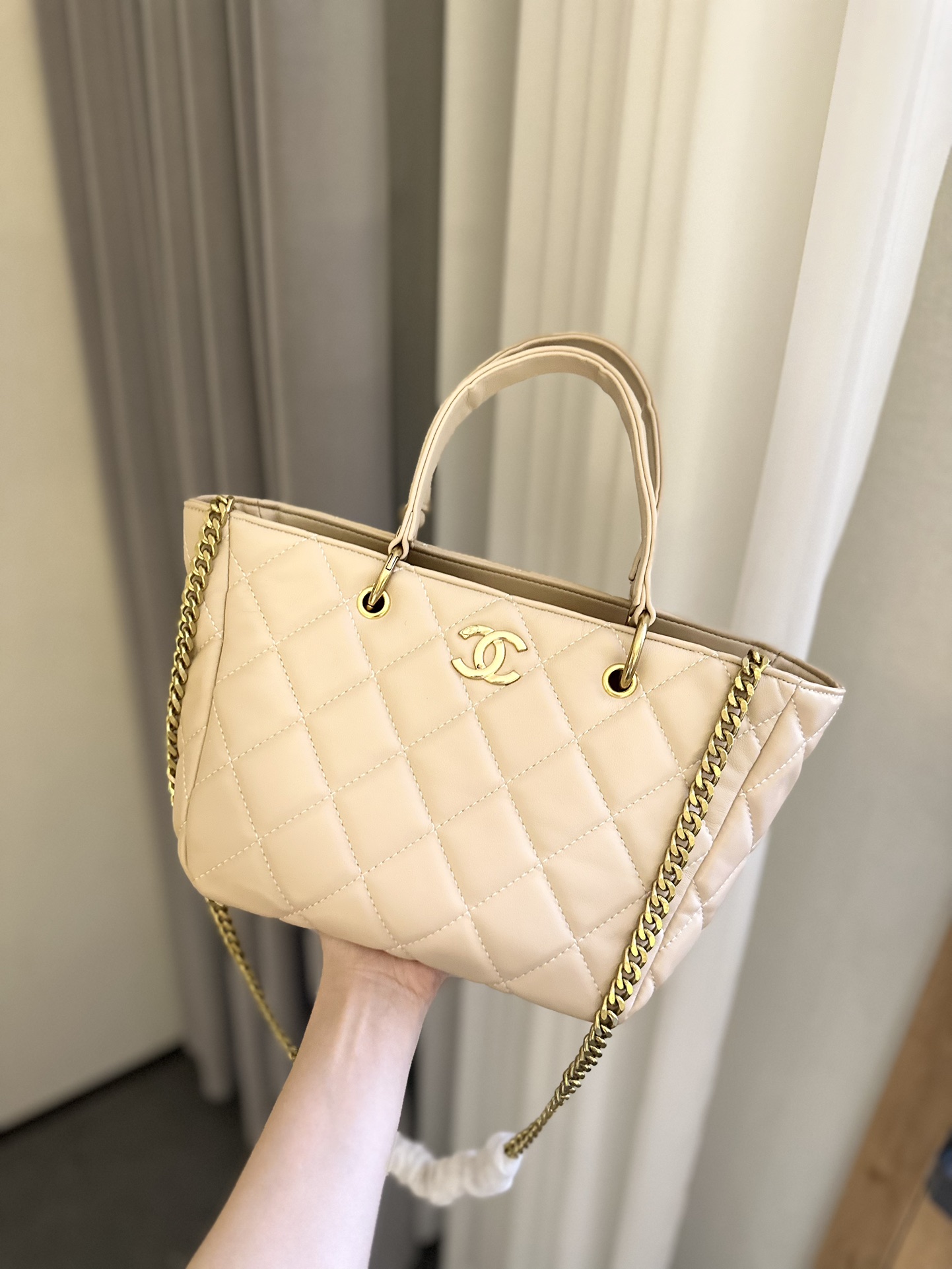 CC 23B new arrival tote bag size : 25 cm