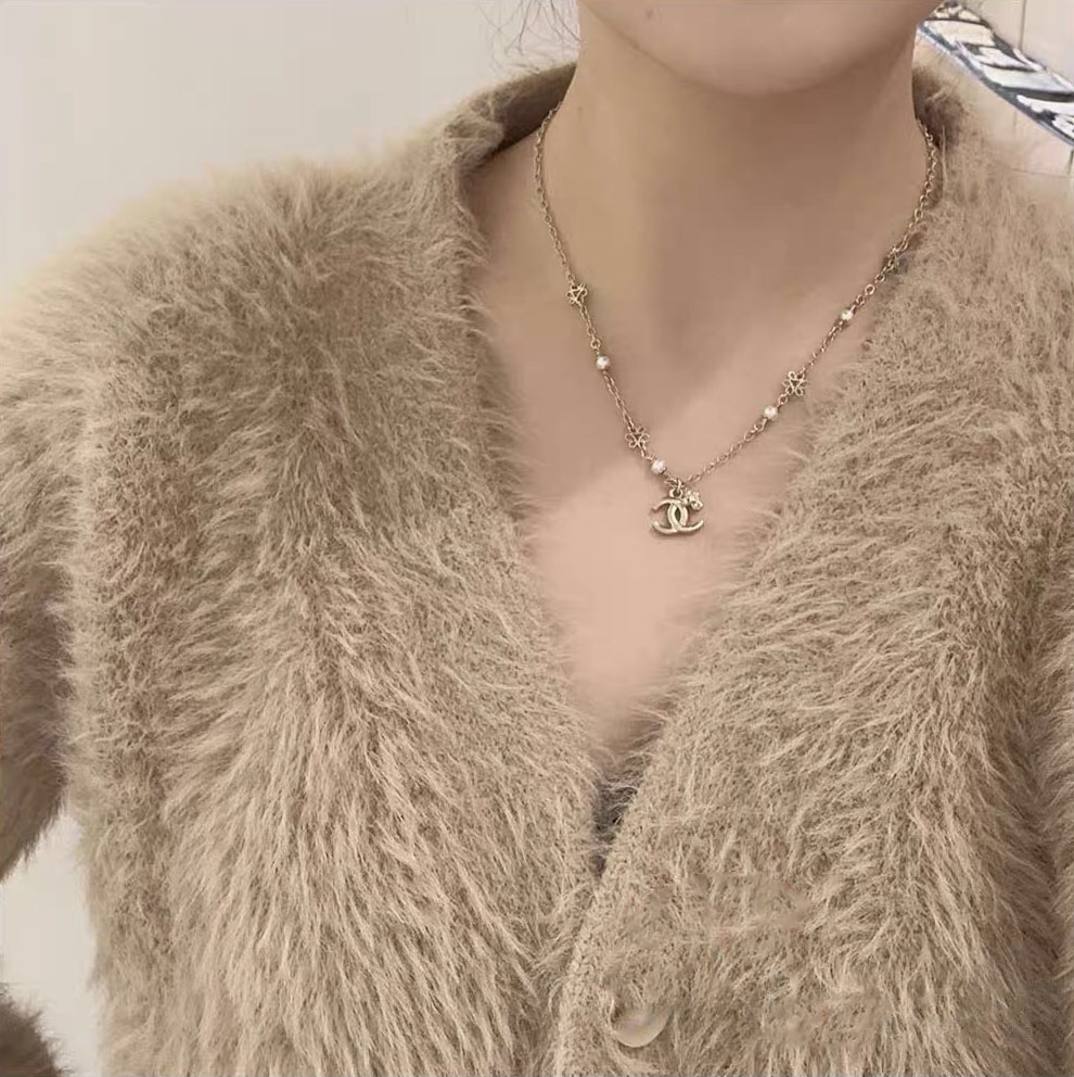 CC Necklace 0017