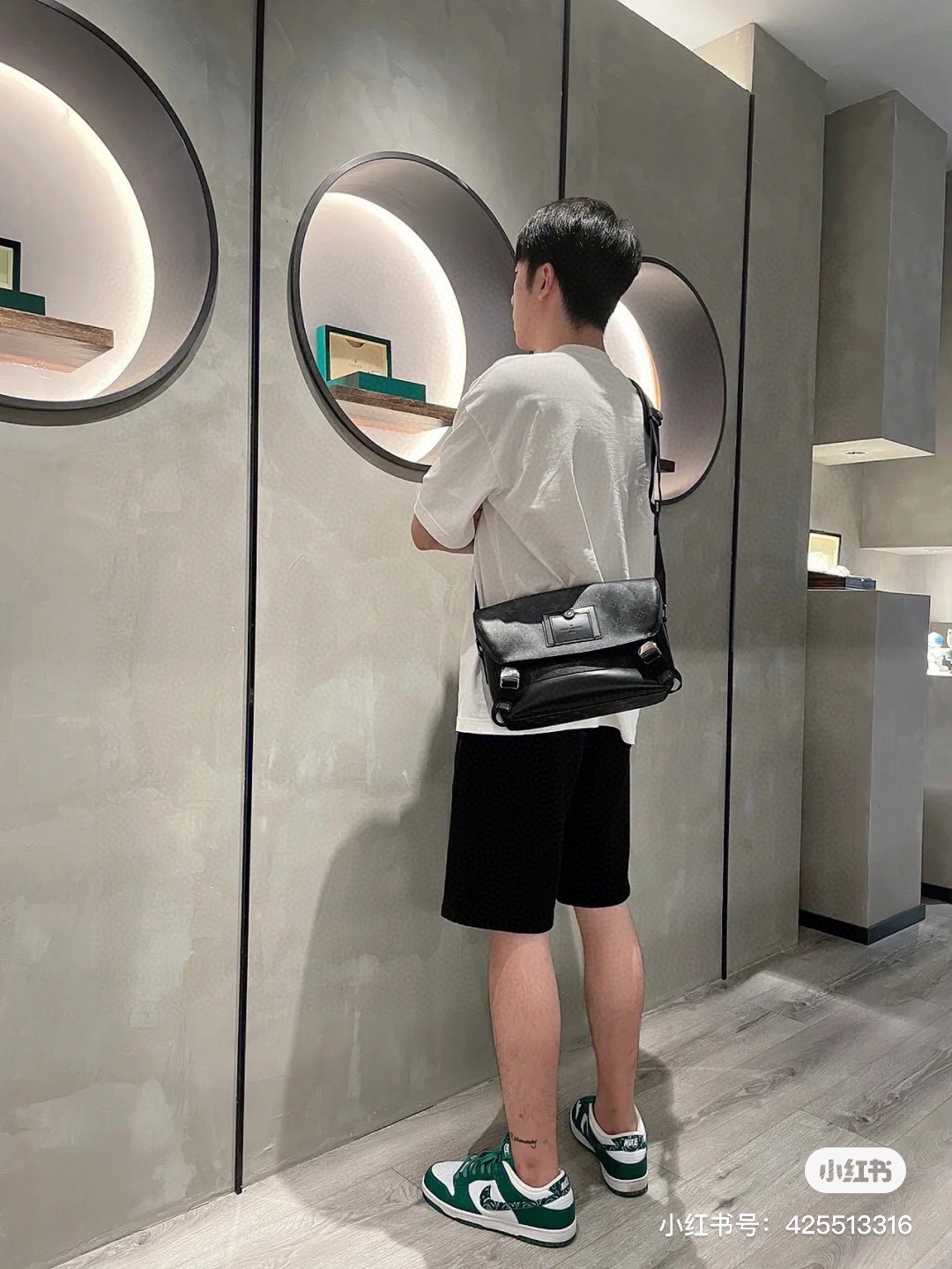 L LV voyager men bags 28-25cm