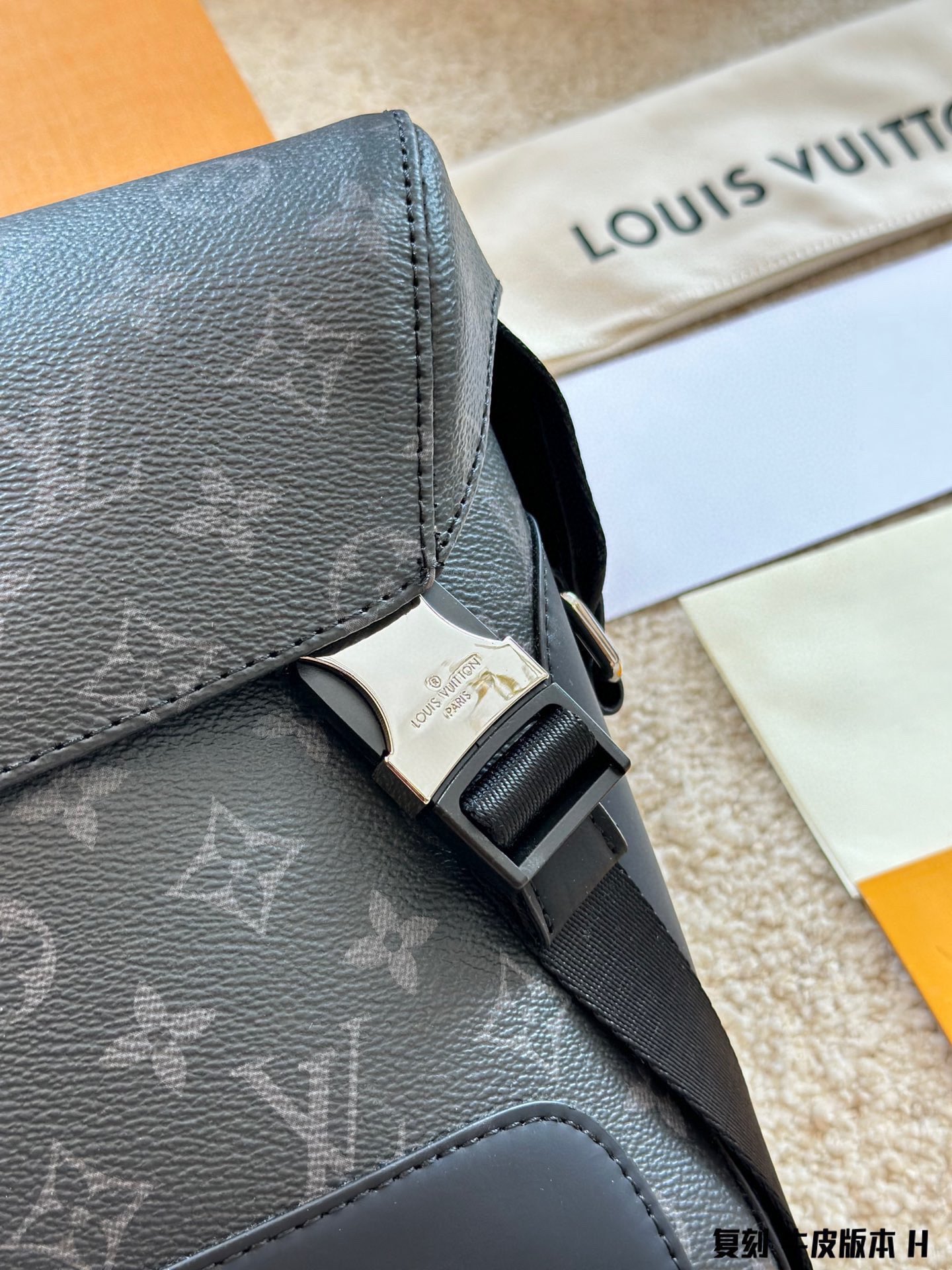 L LV voyager men bags 28-25cm