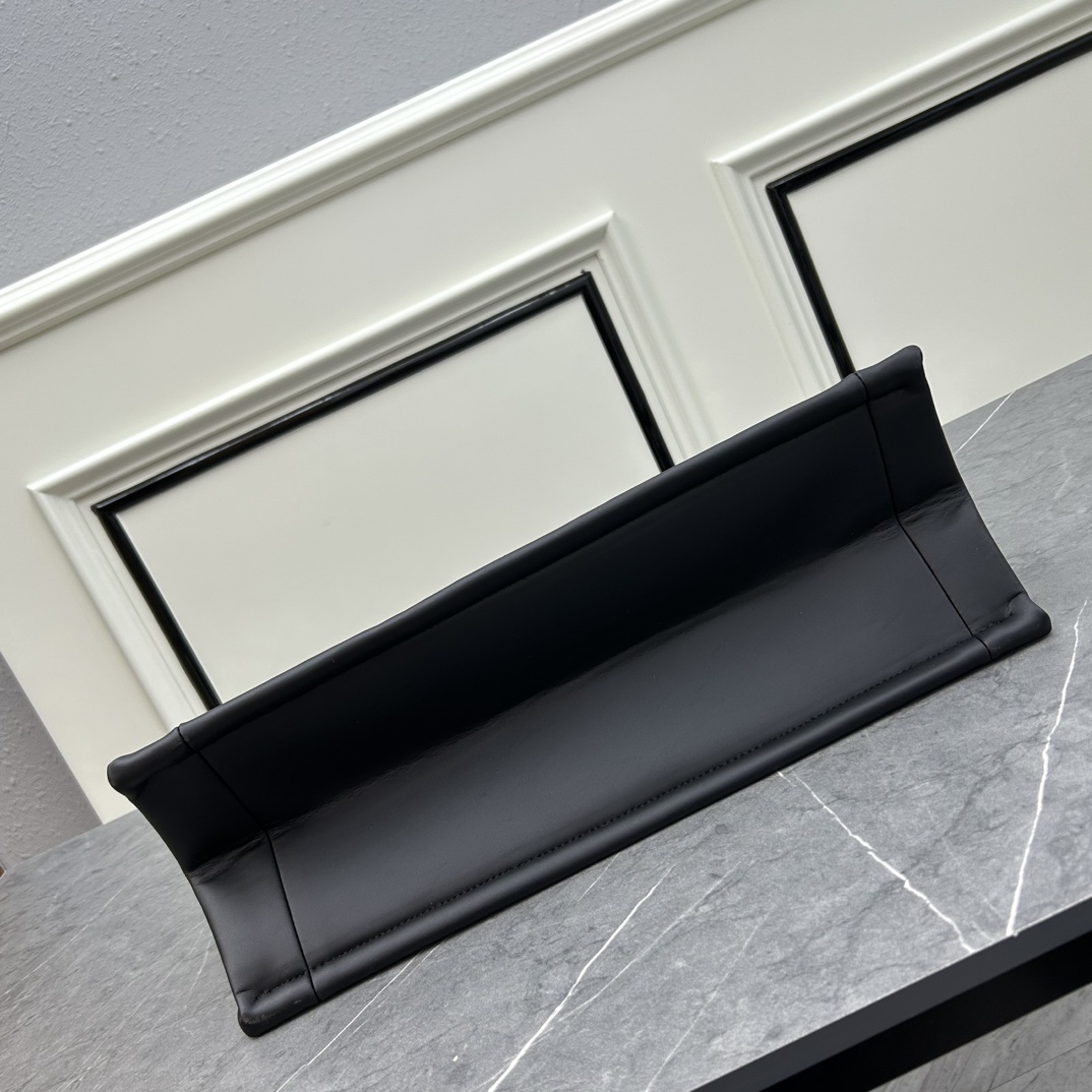 D new arrival tote bag size: 41x32x17