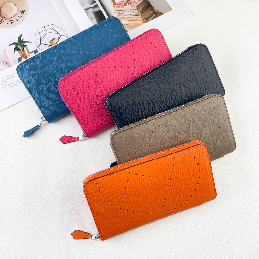 H Silk’in Empson-Barenia leather wallets size : 20x11.5x1.5cm