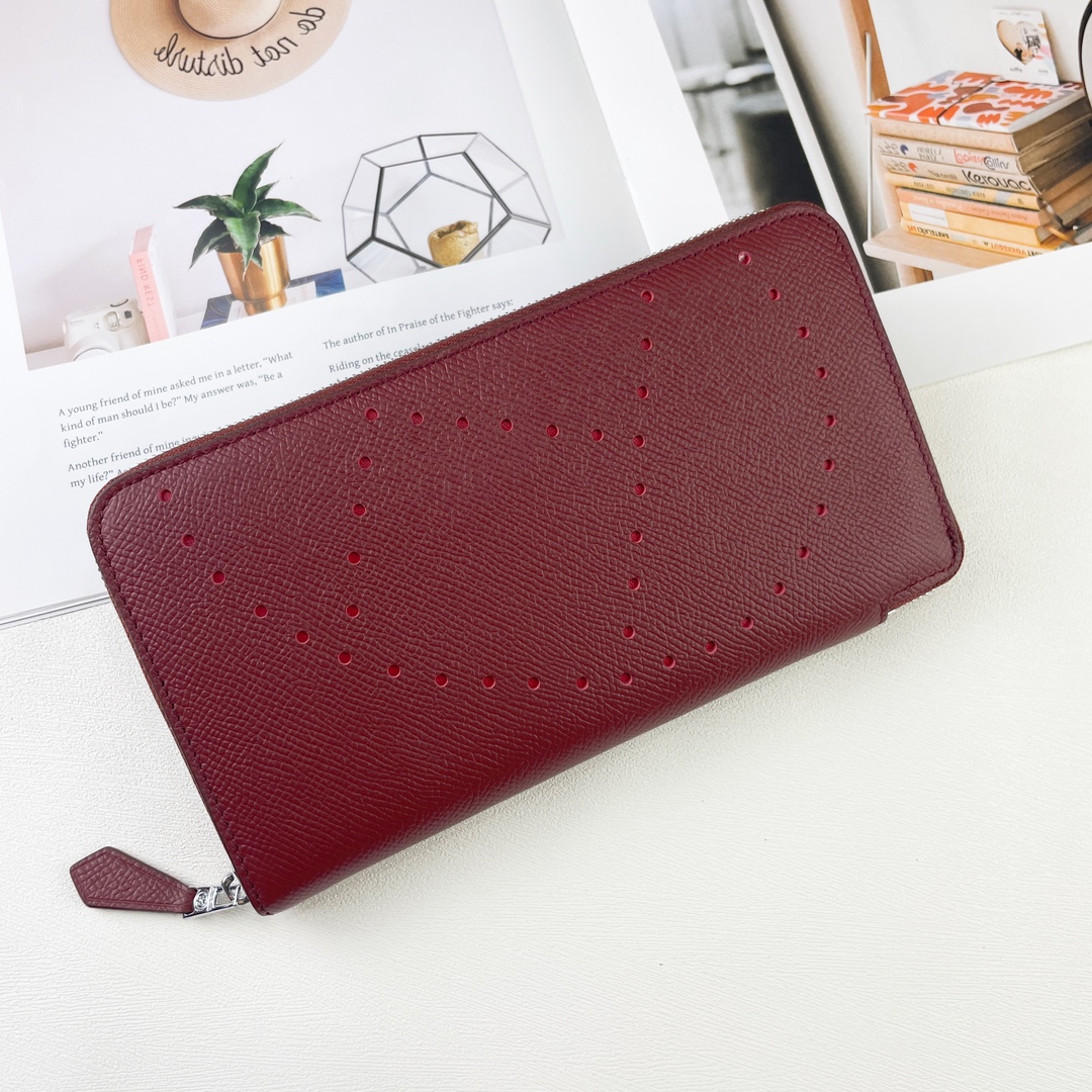 H Silk’in Empson-Barenia leather wallets size : 20x11.5x1.5cm