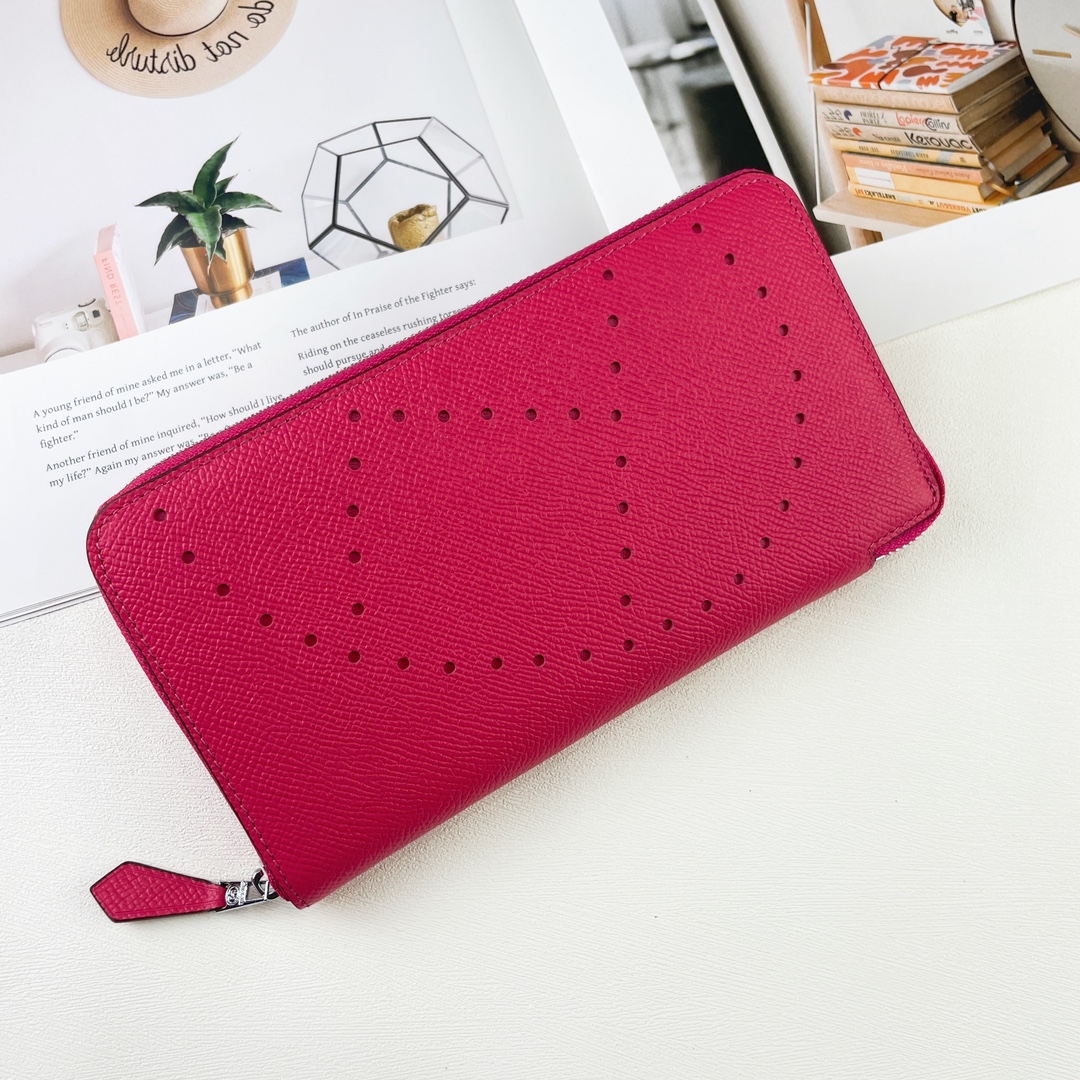 H Silk’in Empson-Barenia leather wallets size : 20x11.5x1.5cm