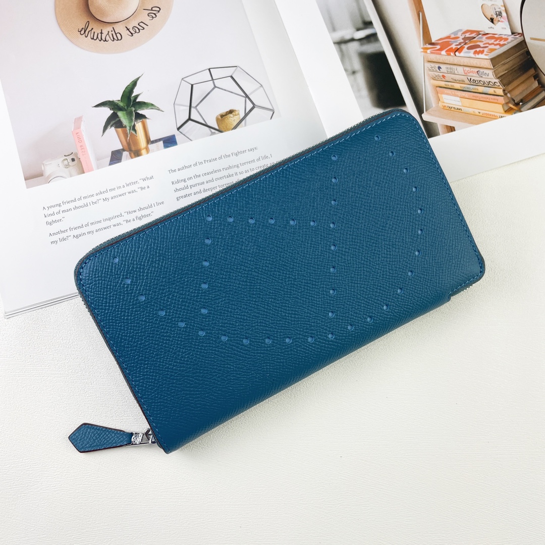 H Silk’in Empson-Barenia leather wallets size : 20x11.5x1.5cm