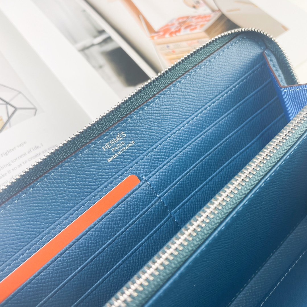 H Silk’in Empson-Barenia leather wallets size : 20x11.5x1.5cm