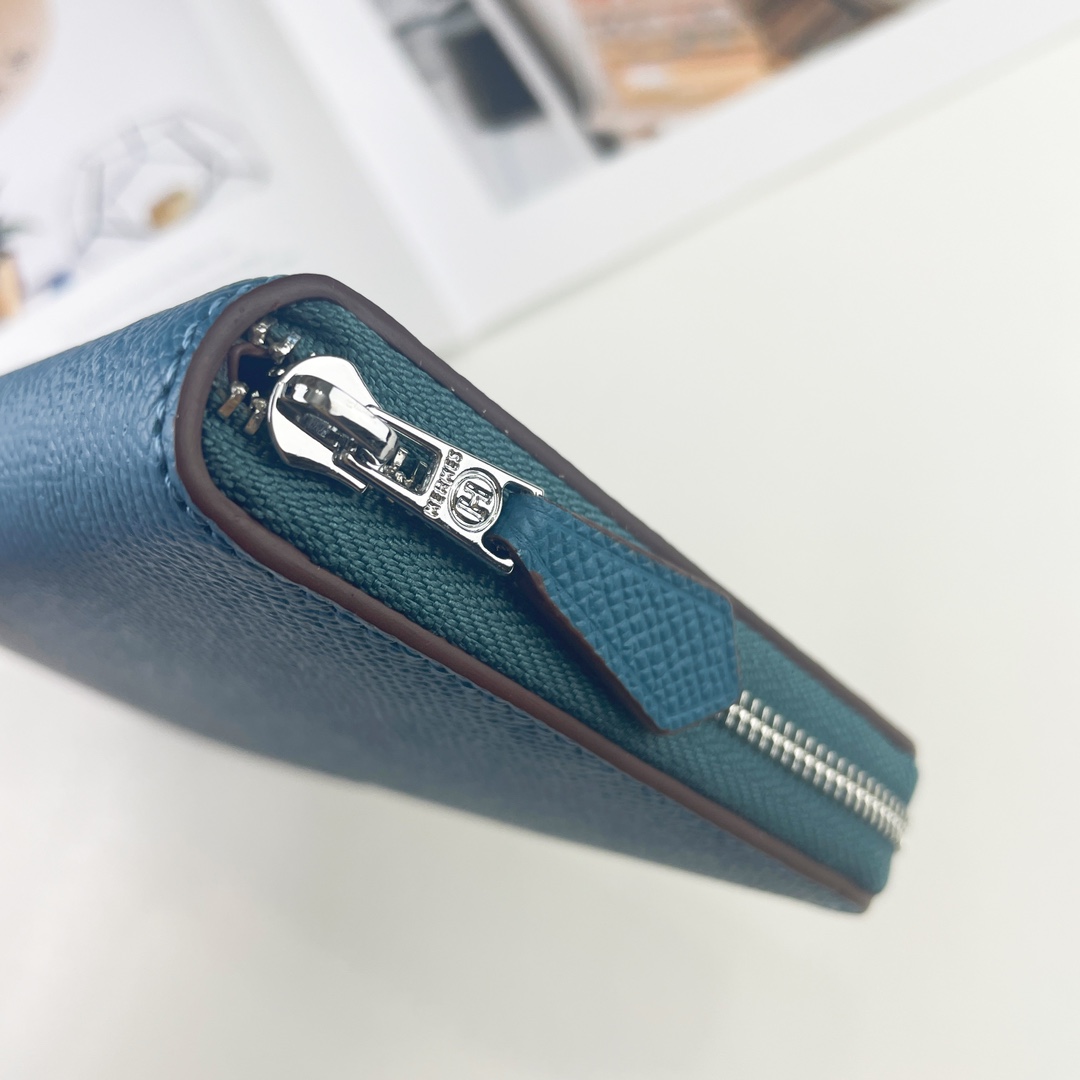 H Silk’in Empson-Barenia leather wallets size : 20x11.5x1.5cm