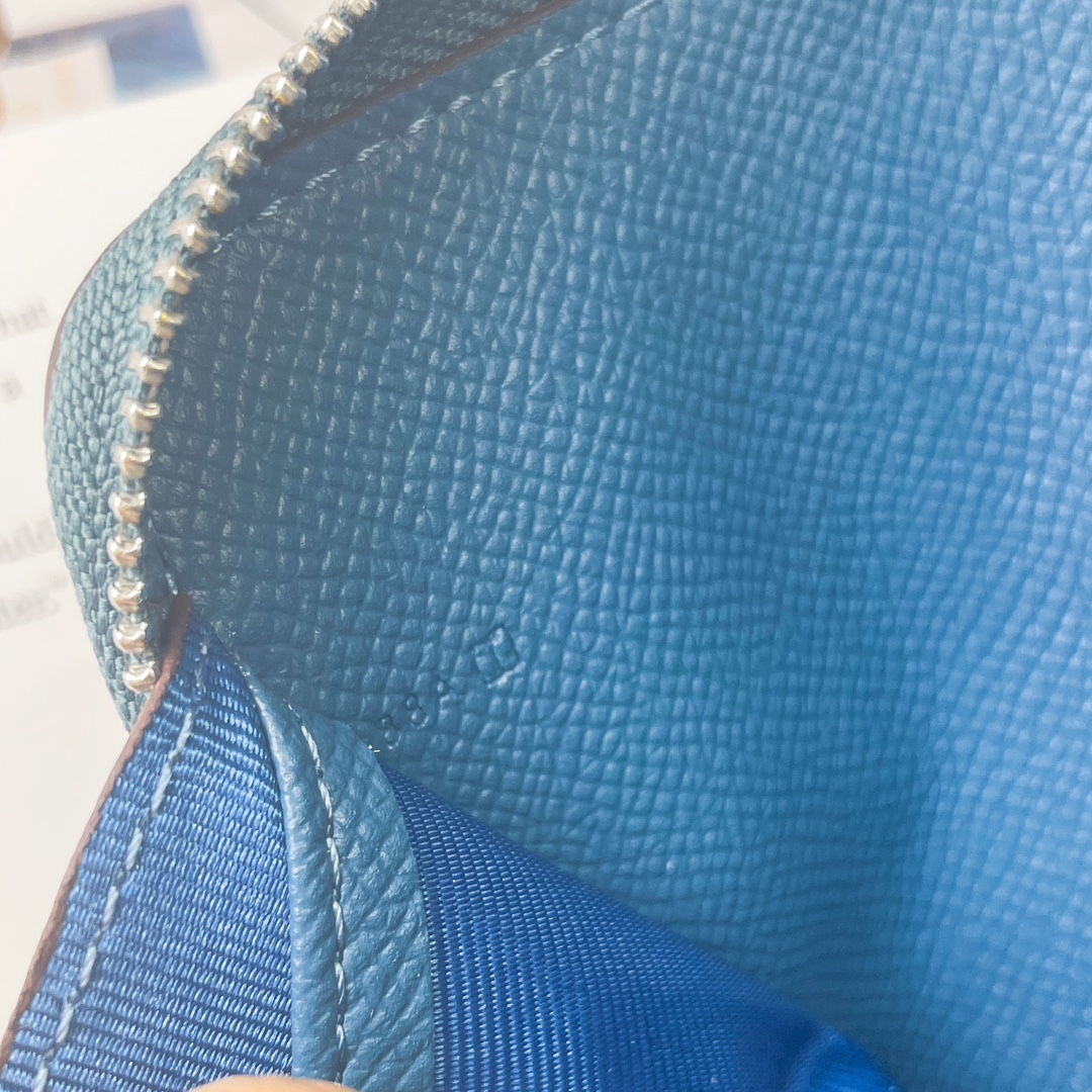 H Silk’in Empson-Barenia leather wallets size : 20x11.5x1.5cm