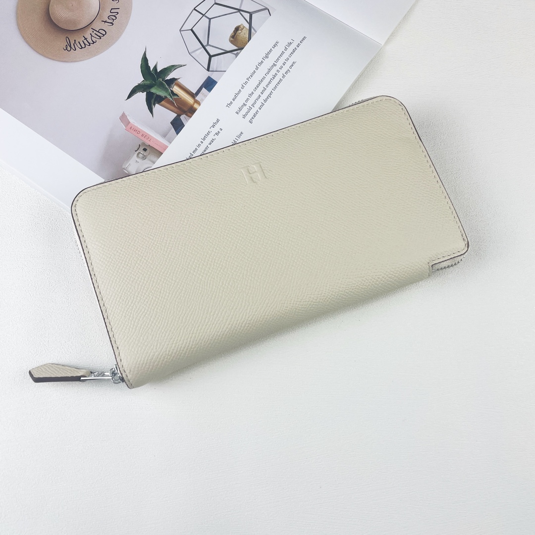 H Silk'in empson-Barenia leather wallet size : 20x11.5x1.5 cm