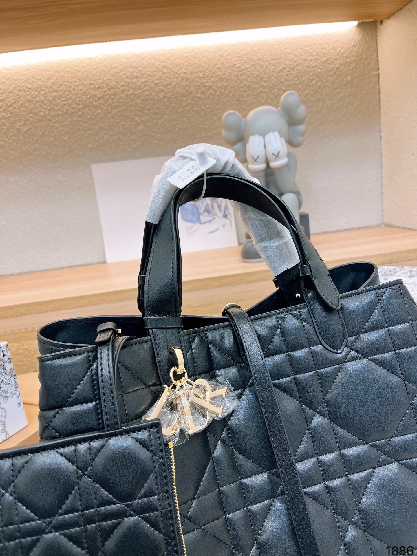 D DIOR TOUJOURS new arrival tote bag size: 34 * 27 cm