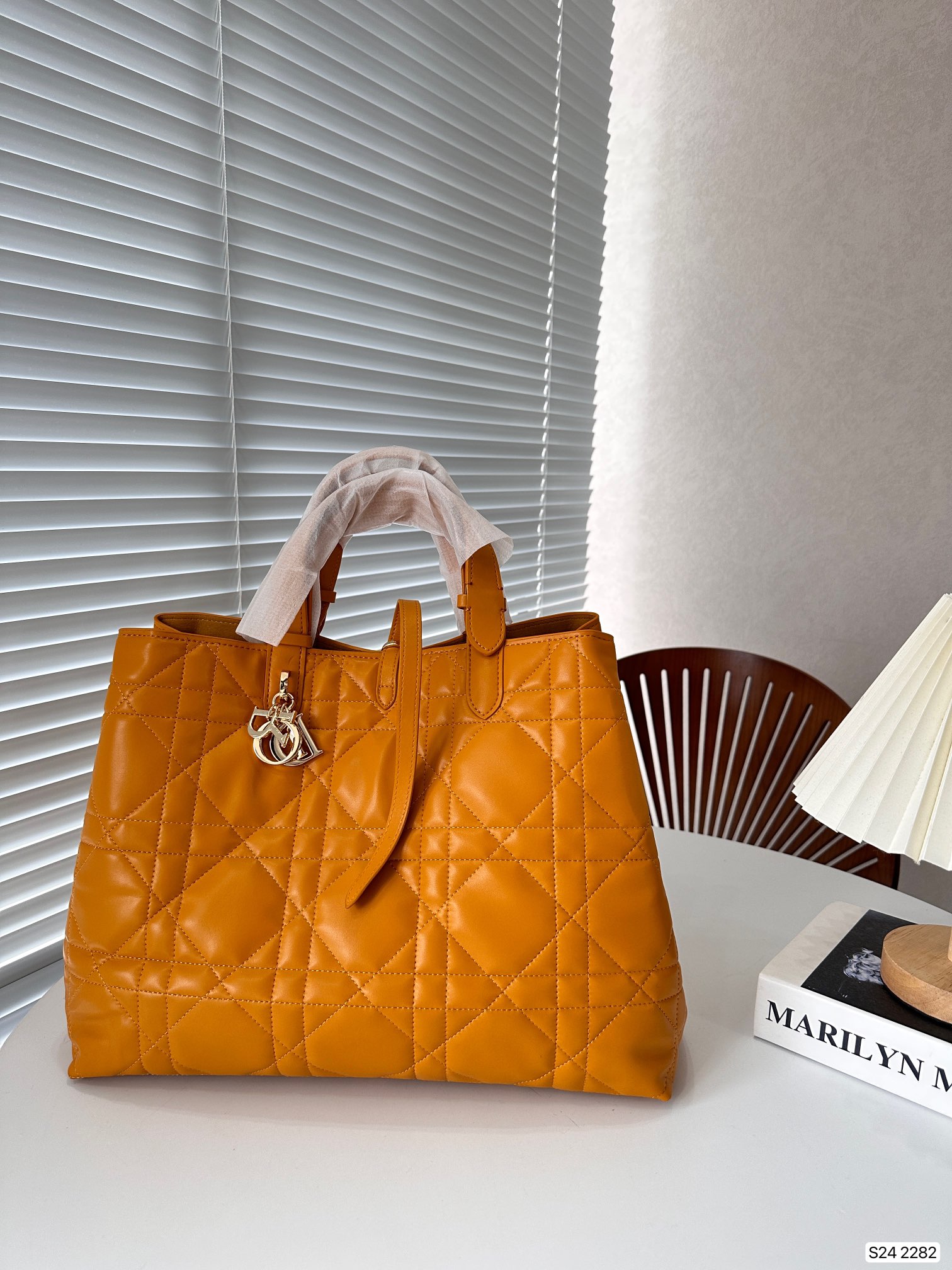 D DIOR TOUJOURS new arrival tote bag size: 34 * 27 cm