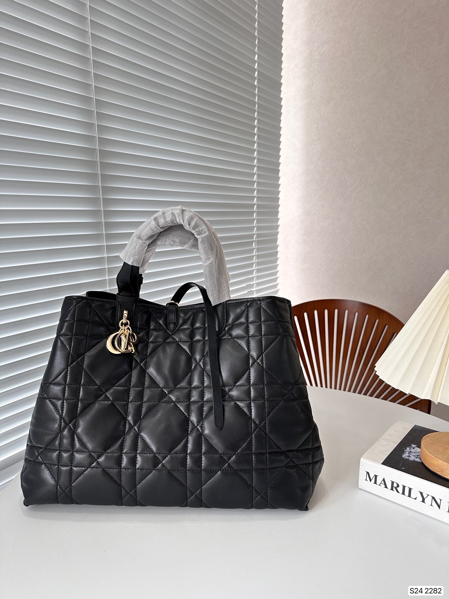 D DIOR TOUJOURS new arrival tote bag size: 34 * 27 cm