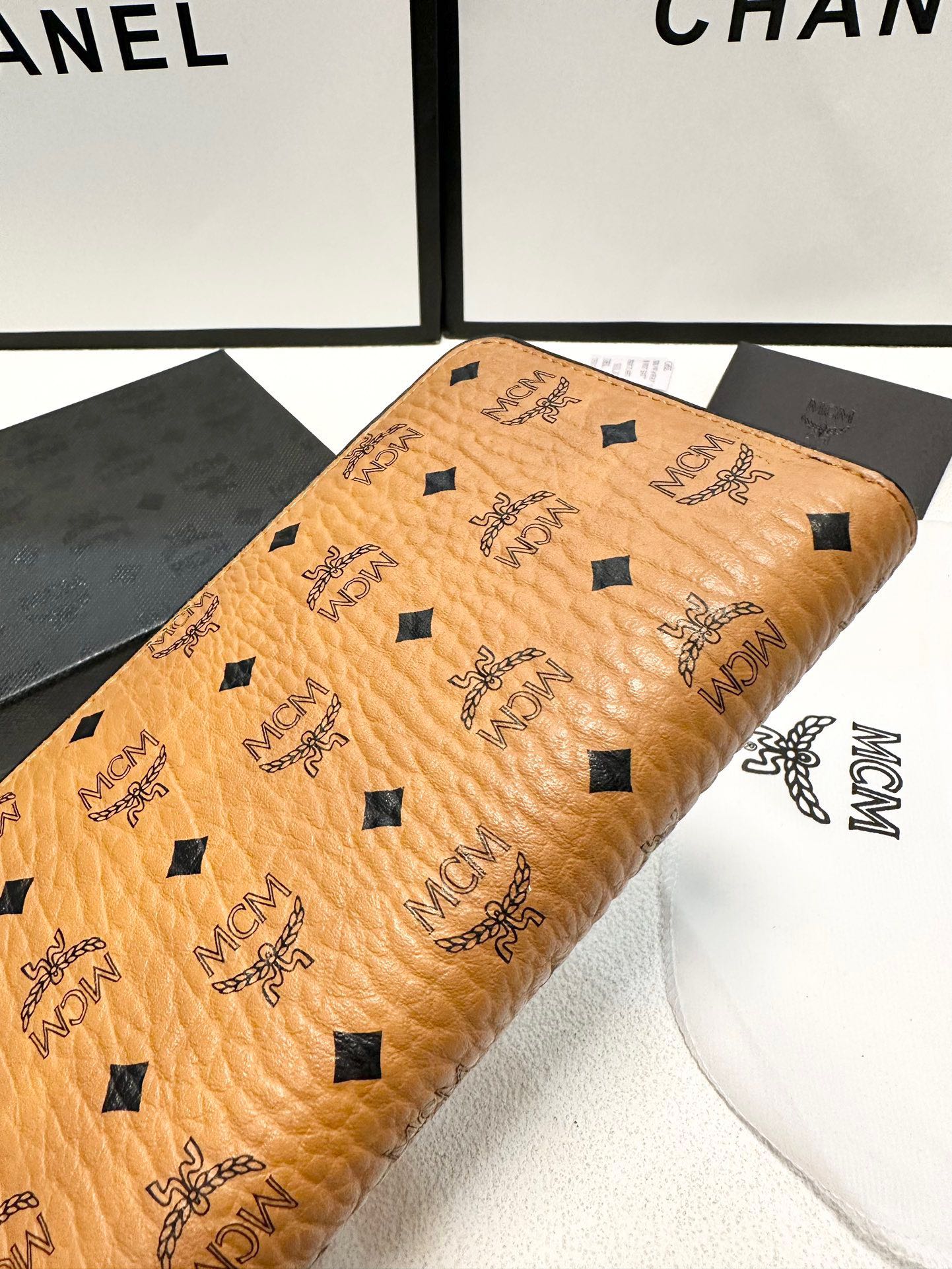 Mc new arrival long wallets size : 19x10cm