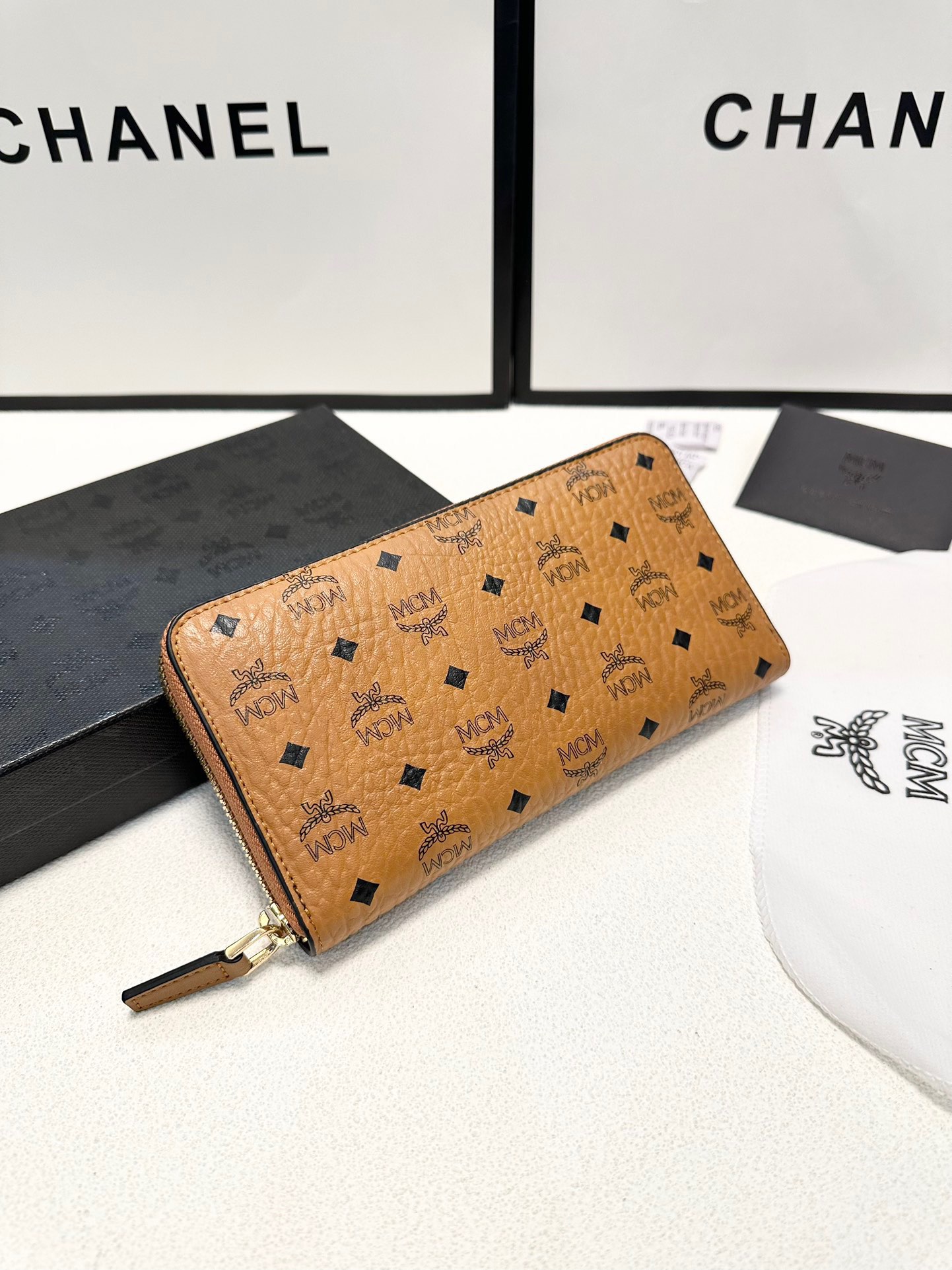 Mc new arrival long wallets size : 19x10cm