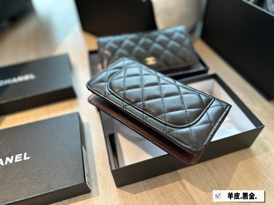 cc wallet top quality size：19*10.5cm