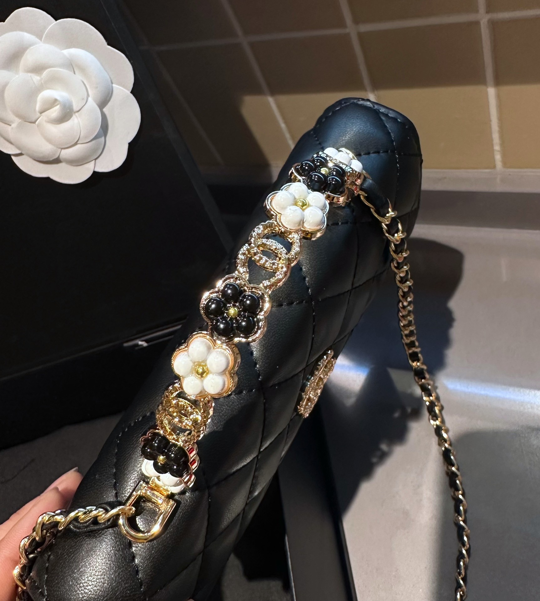 cc woc new arrival bag size : 19 cm