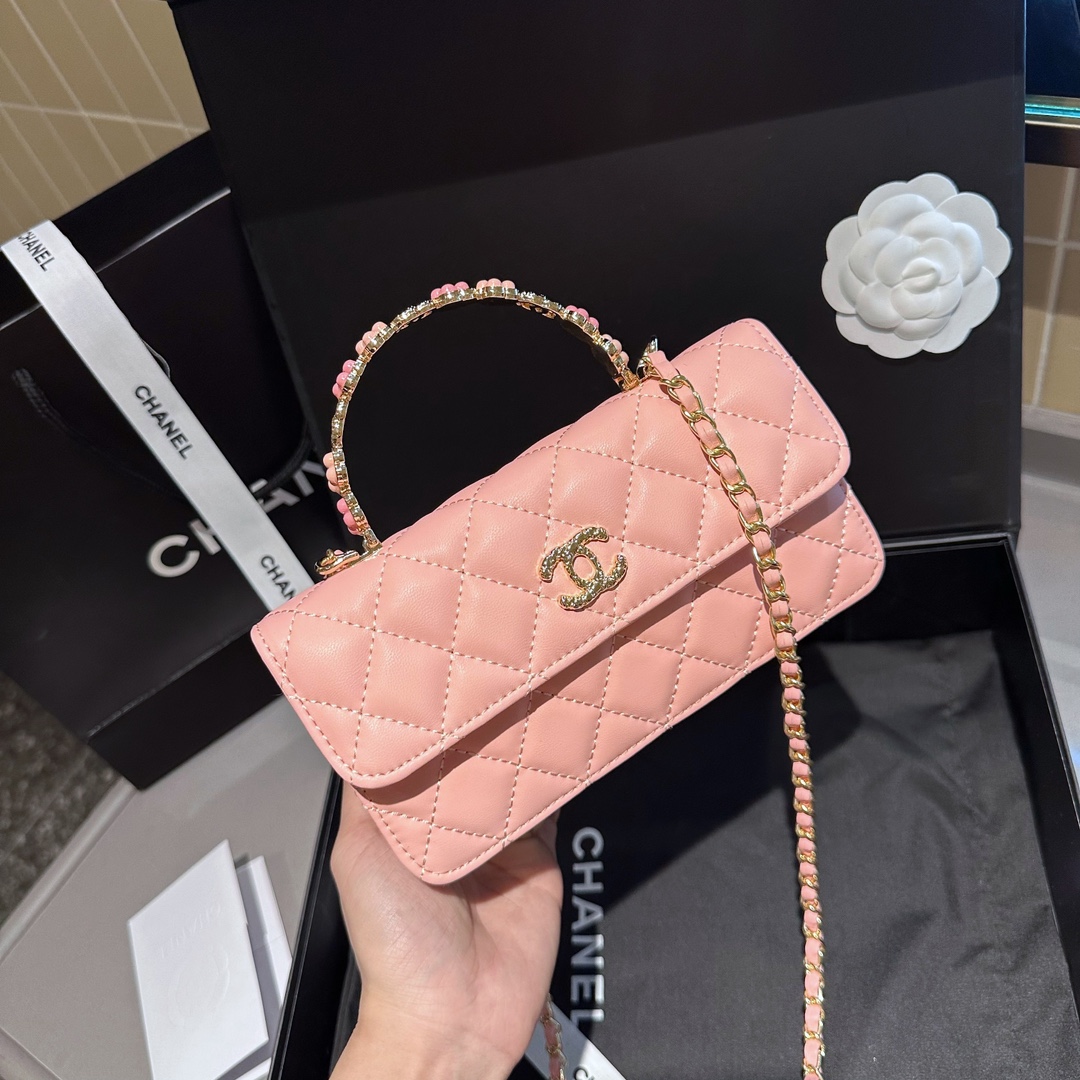 cc woc new arrival bag size : 19 cm