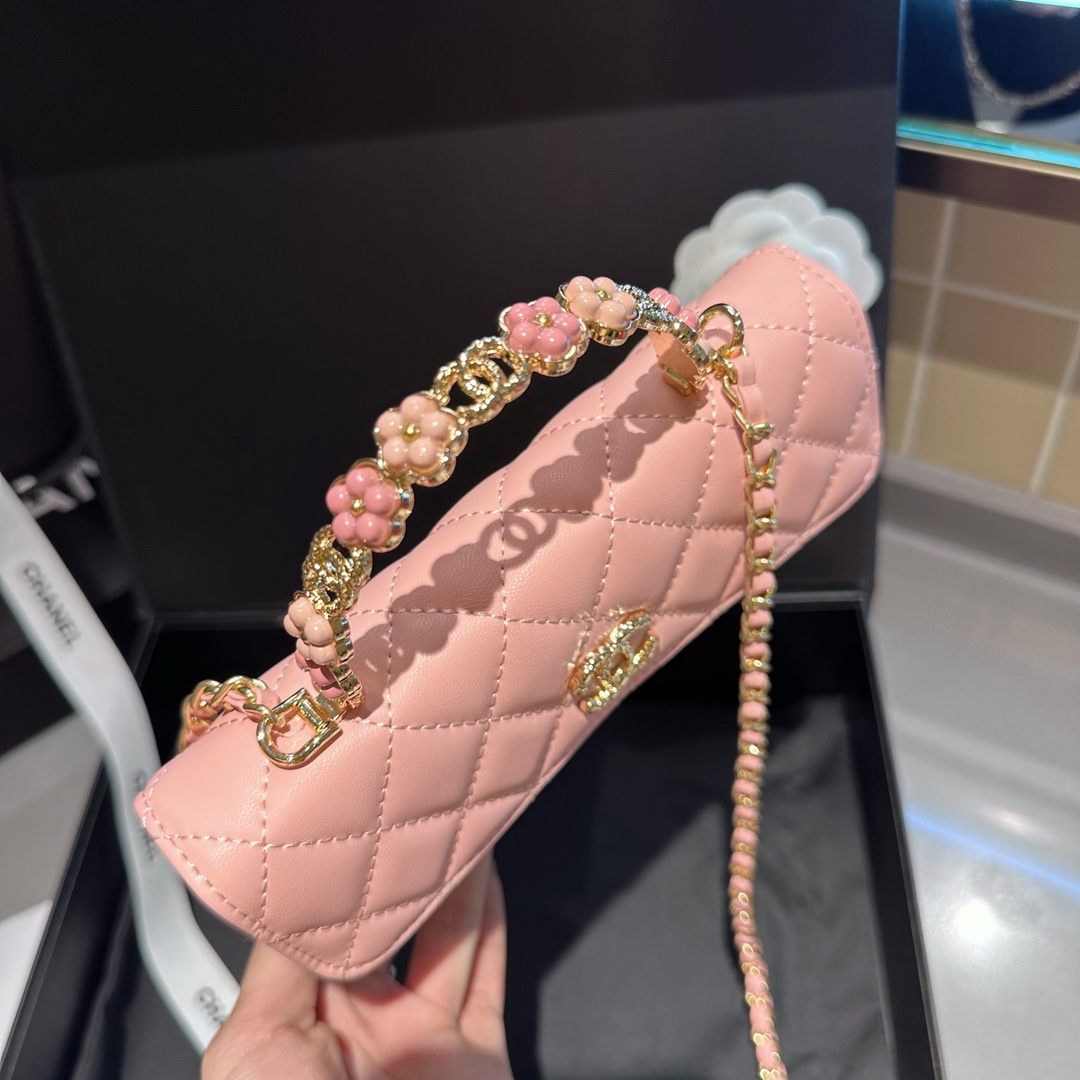 cc woc new arrival bag size : 19 cm