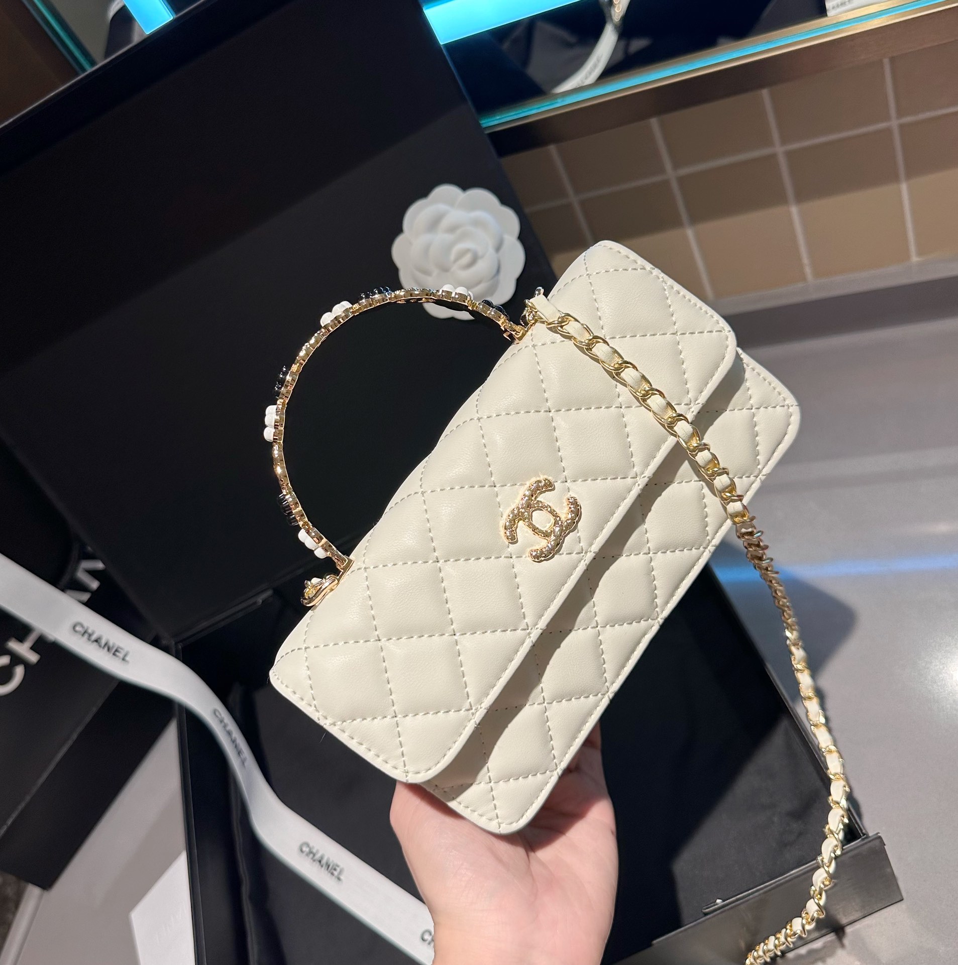 cc woc new arrival bag size : 19 cm