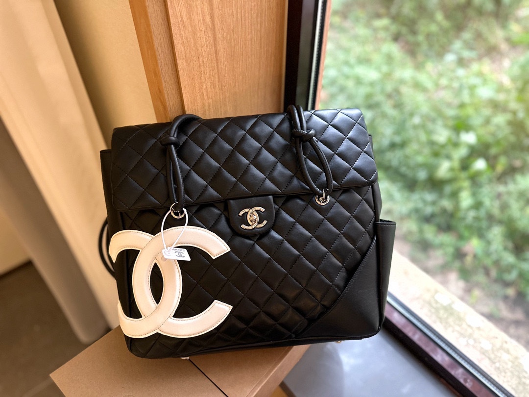 cc new arrival tote bag size: 36 * 30 cm