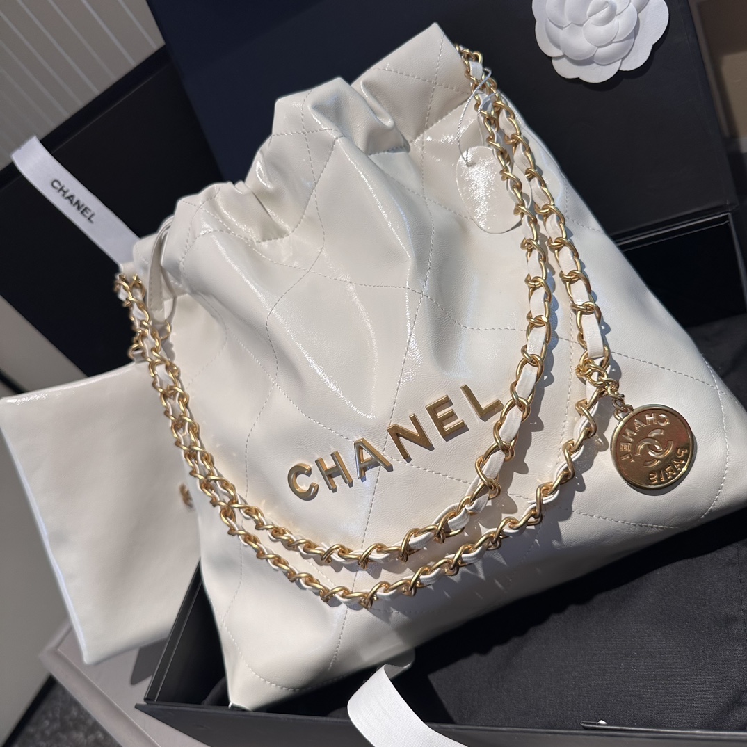 CHANEL 23A 22BAG women bag size : 35 cm