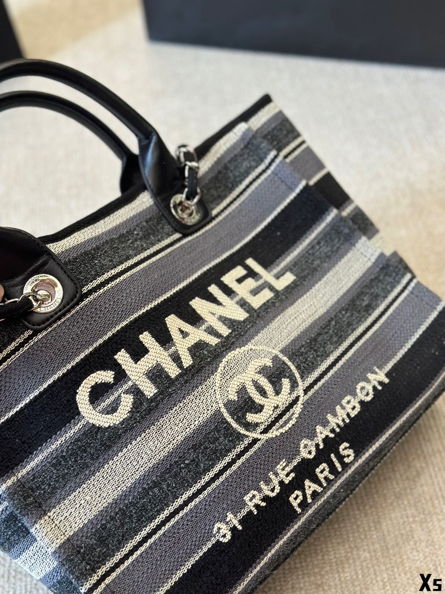 cc new arrival tote bag