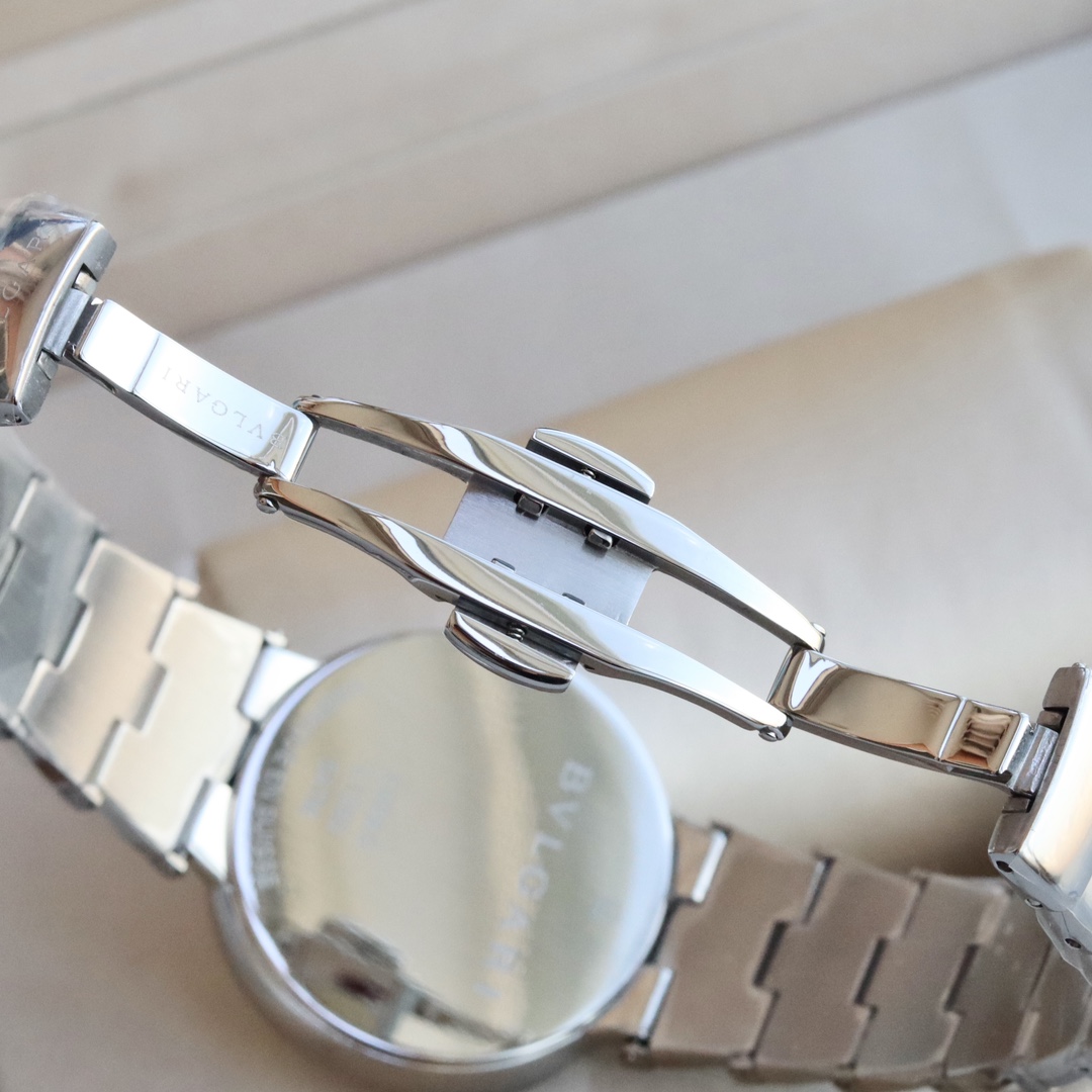 BVL LVCEA 102199 LU33WSSD/11 women watch 33mm