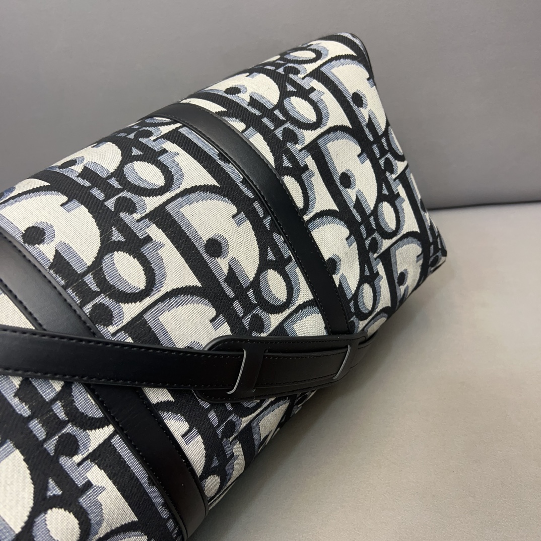 D new arrival traval bag size : 28 x 50 cm