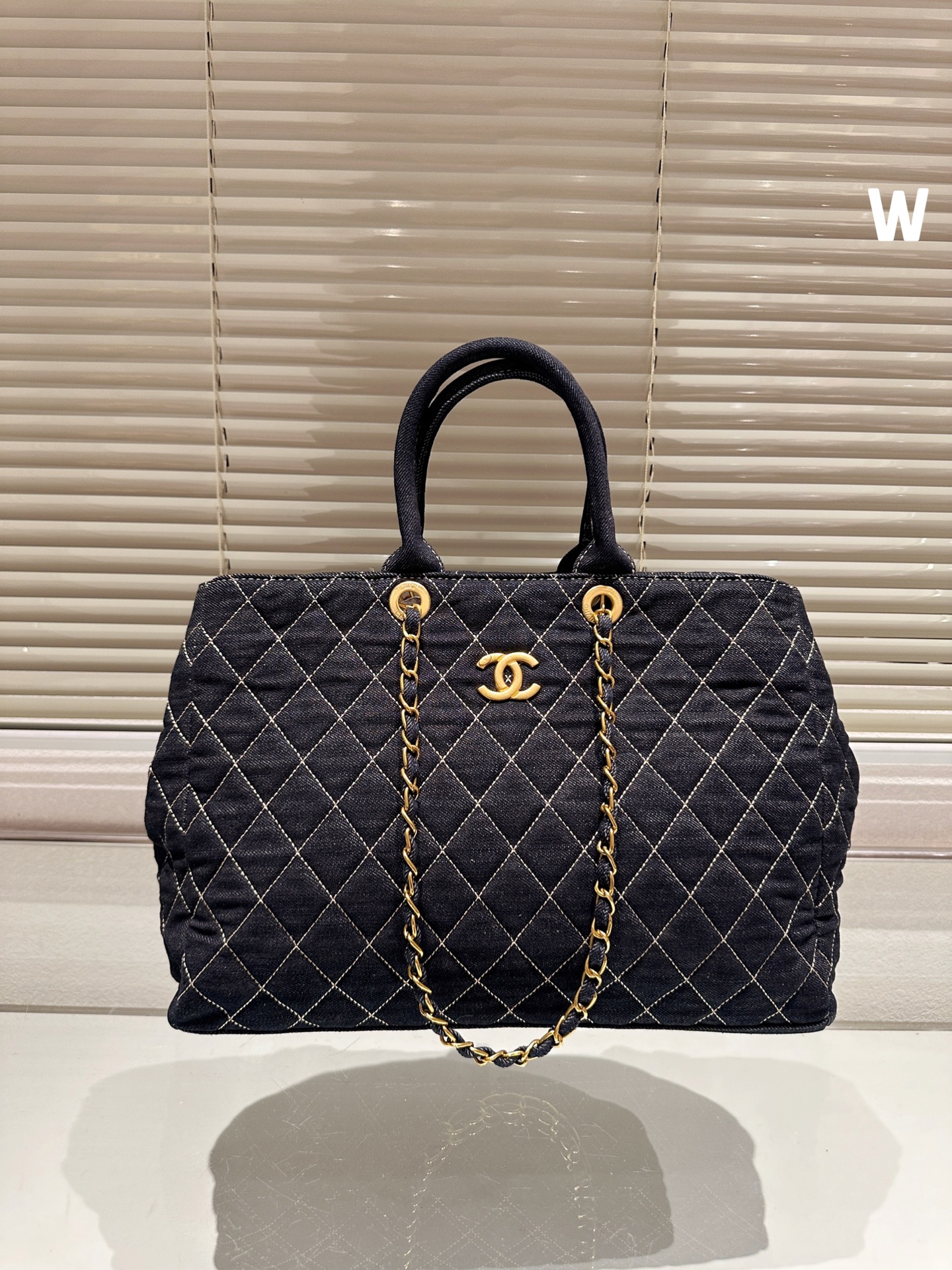 CC Vintage tote bag size 39 * 28cm