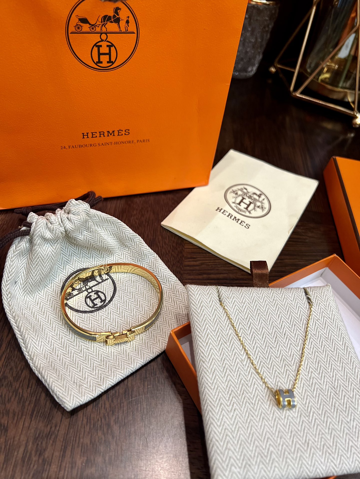 H new arrival bracelets 17 cm + necklace