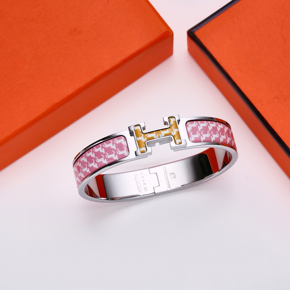H new arrival bracelet size 16