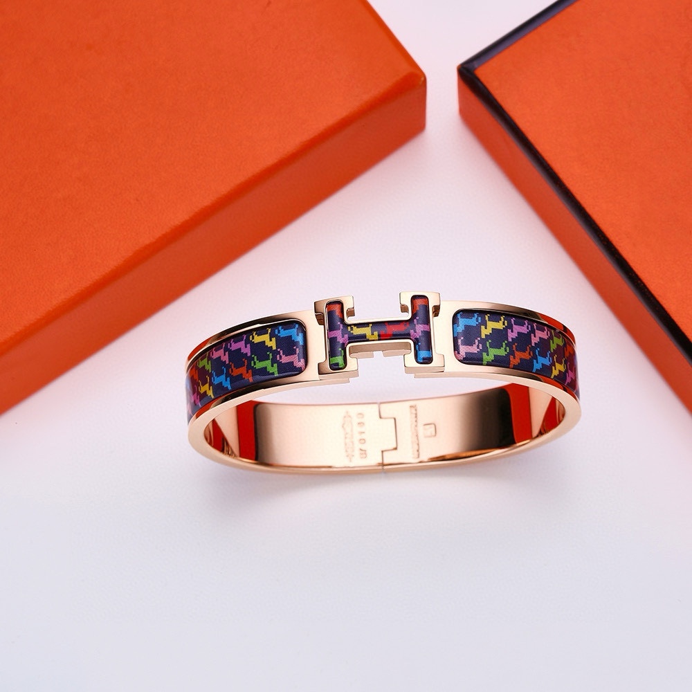 H new arrival bracelet size 16
