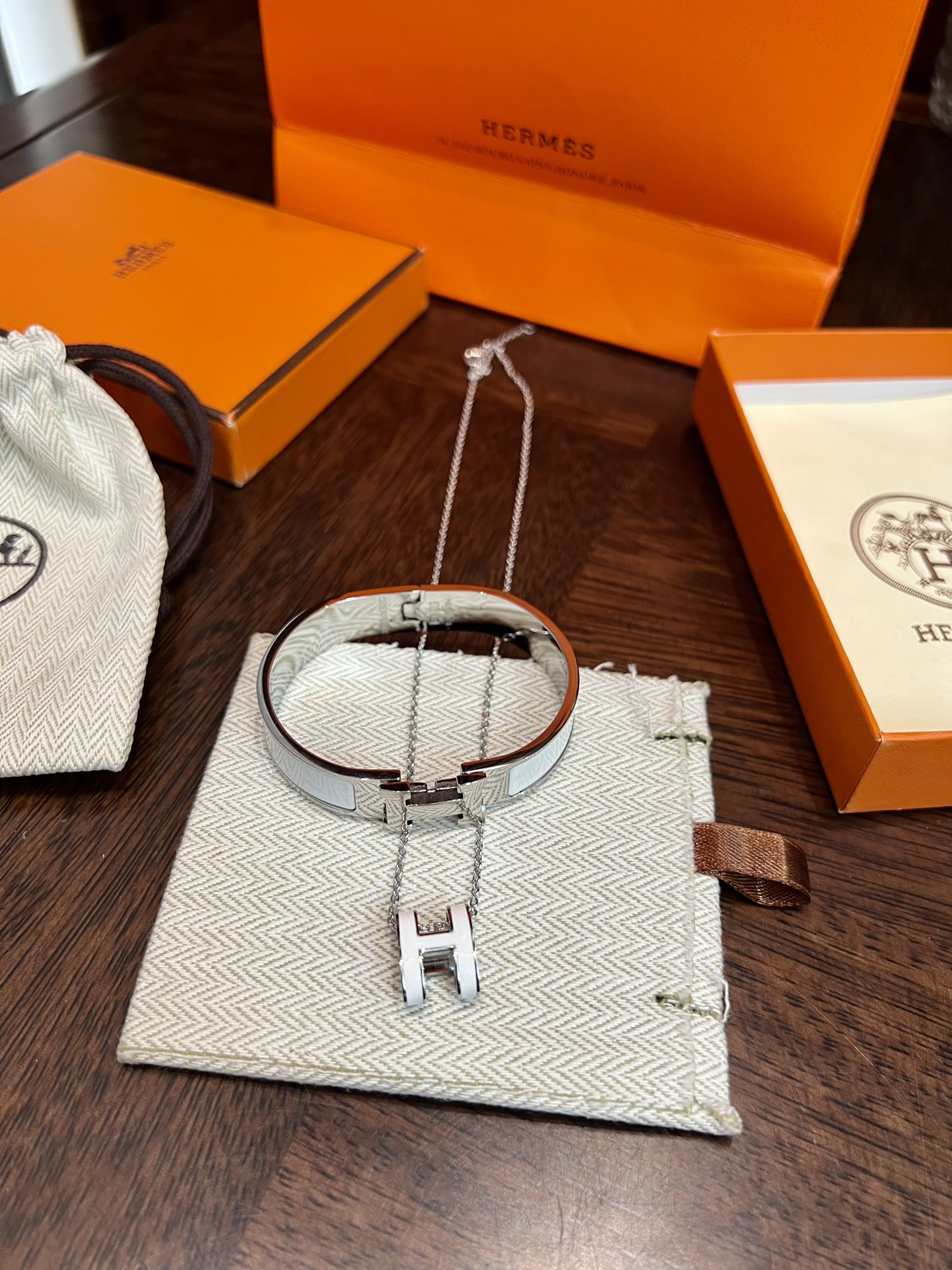 H new arrival bracelet + necklace set