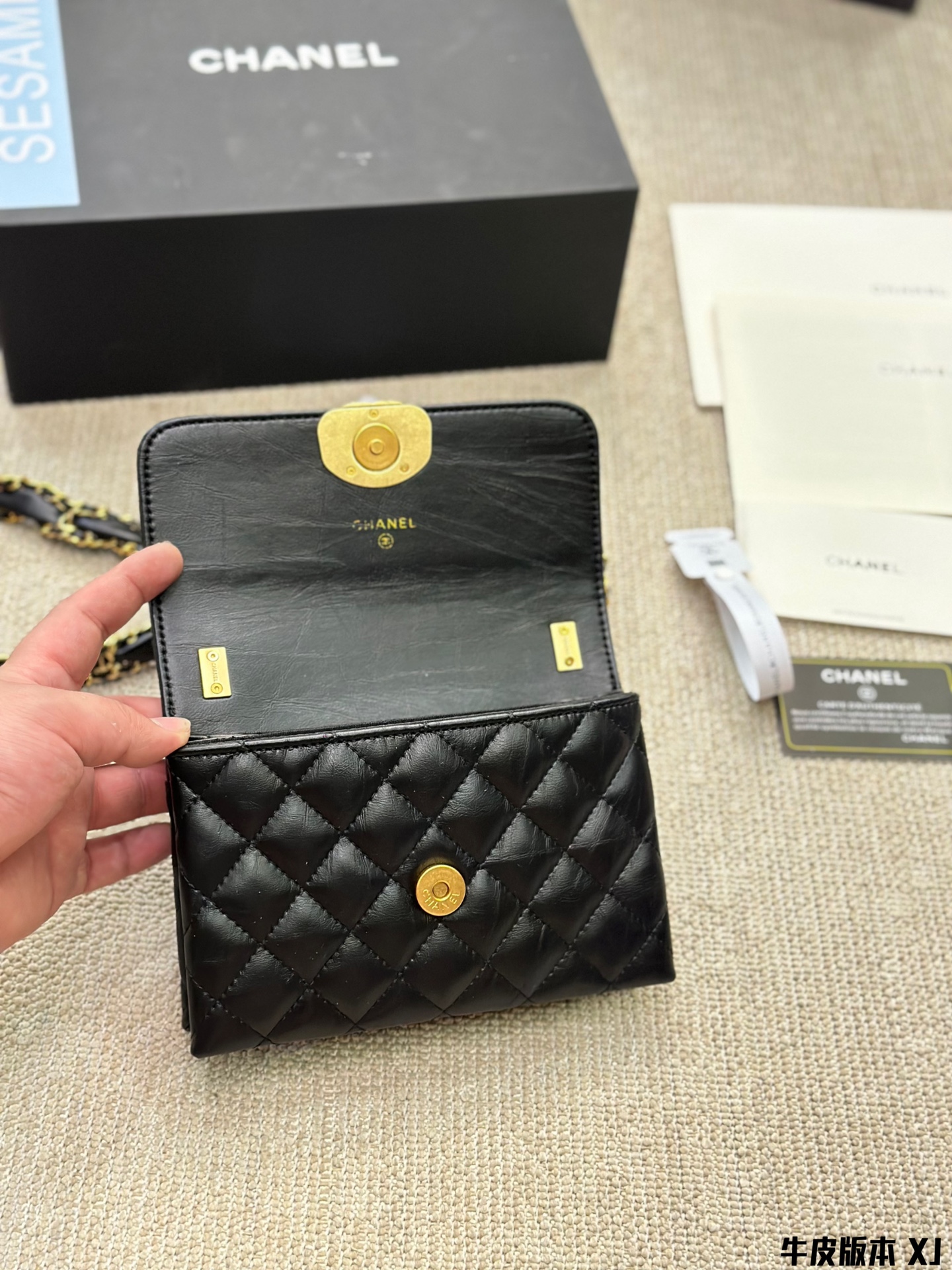 cc ?????????????? 23k new arrival bag size :19*13 cm