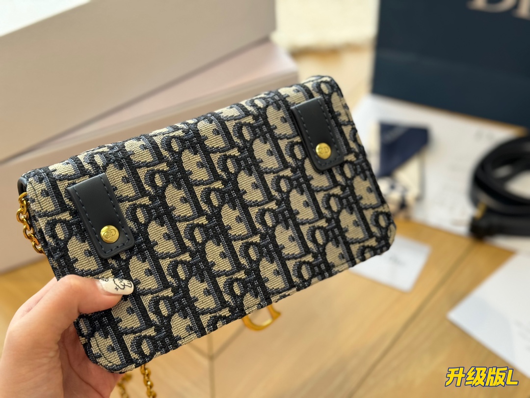 D new arrival woc crossbody bag size: 20*10 cm