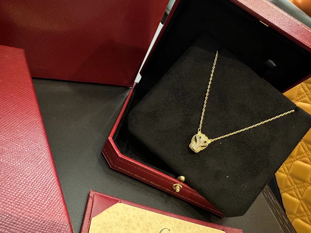 Car new arrival necklace