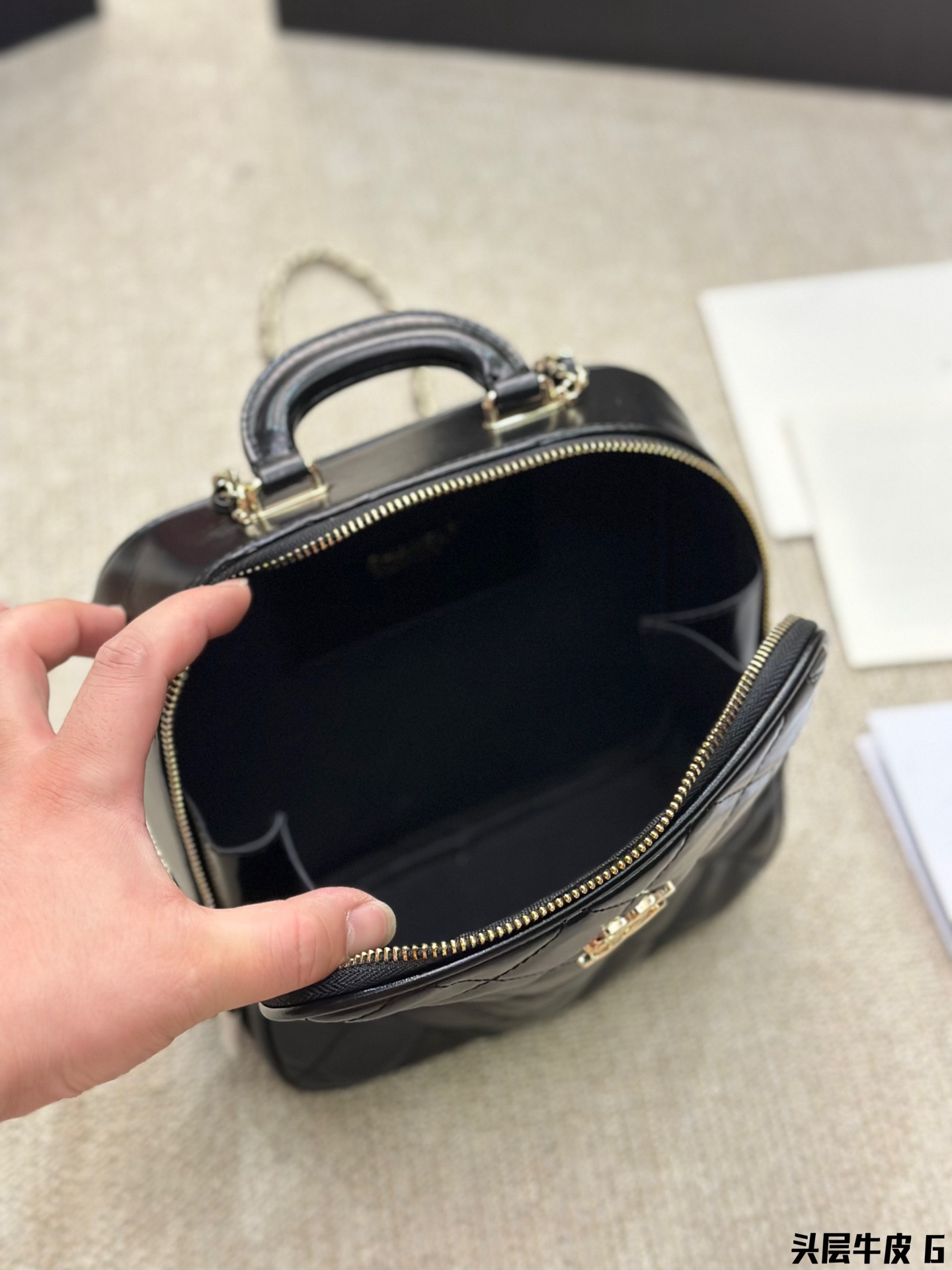 cc Vintage suitcase bag