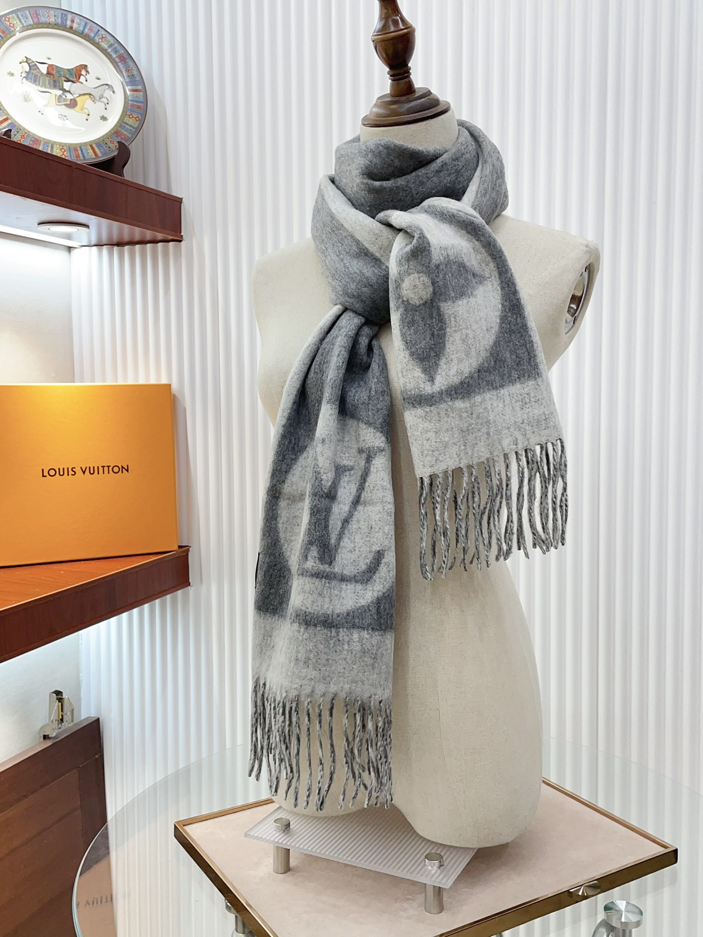 Louis new arrival men and women scarf size:32x200 cm