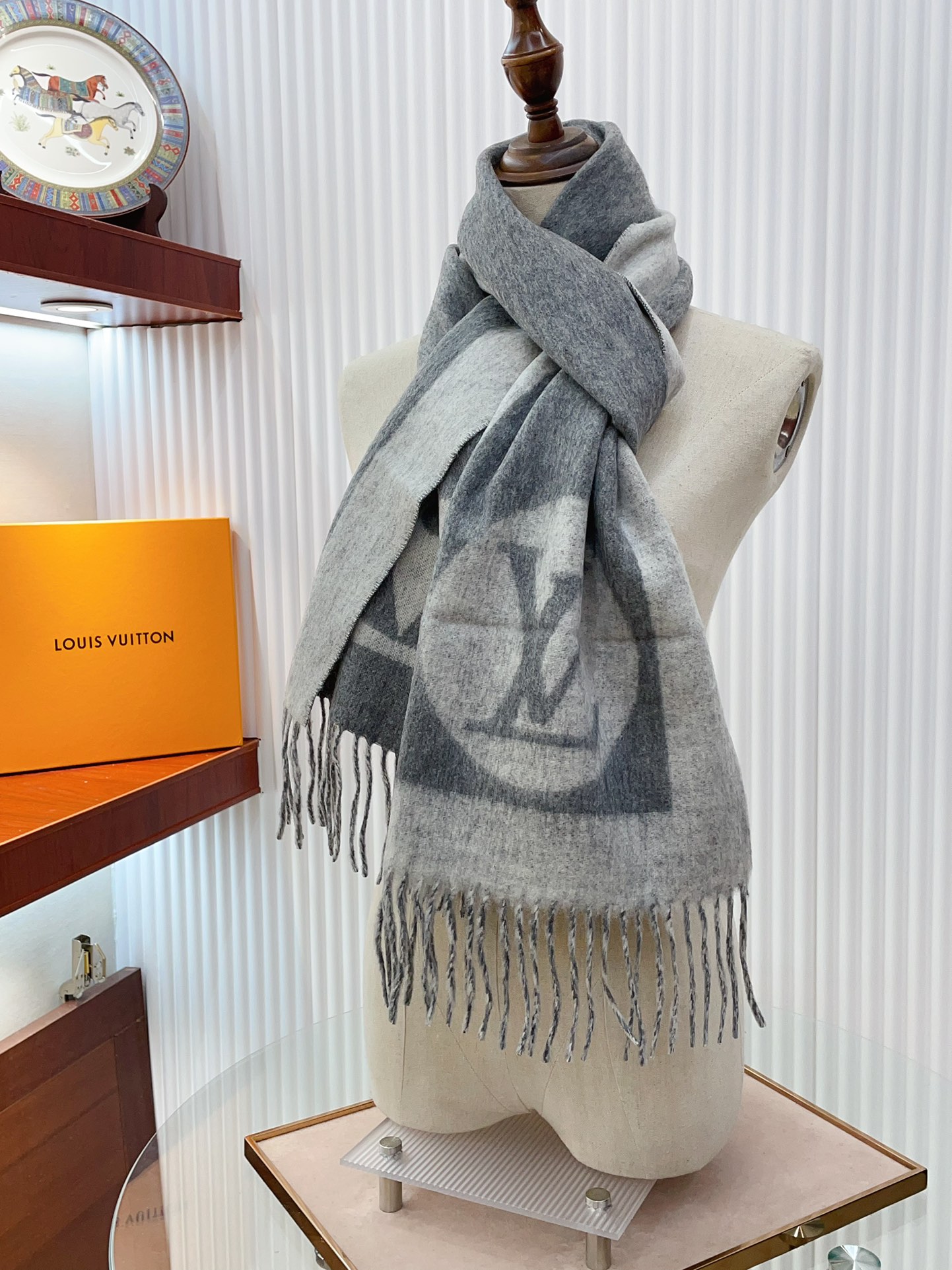 Louis new arrival men and women scarf size:32x200 cm