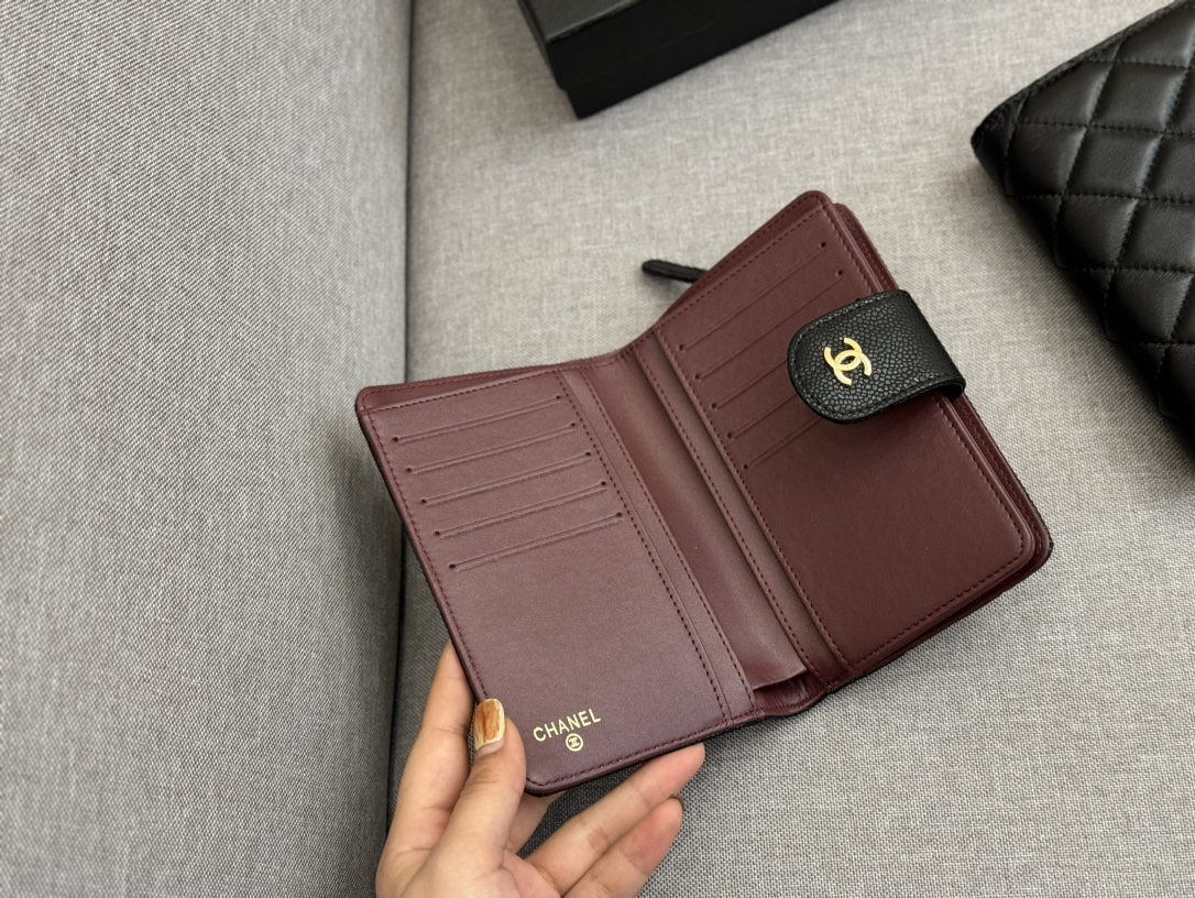 CC new arrival wallet size : 16*11cm