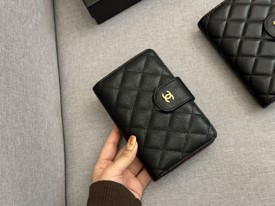 CC new arrival wallet size : 16*11cm