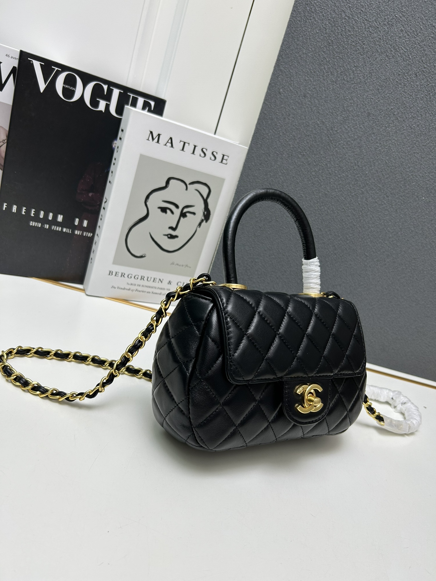 CC 24c coco women handbag size: 11.2*20.5*5.5 cm