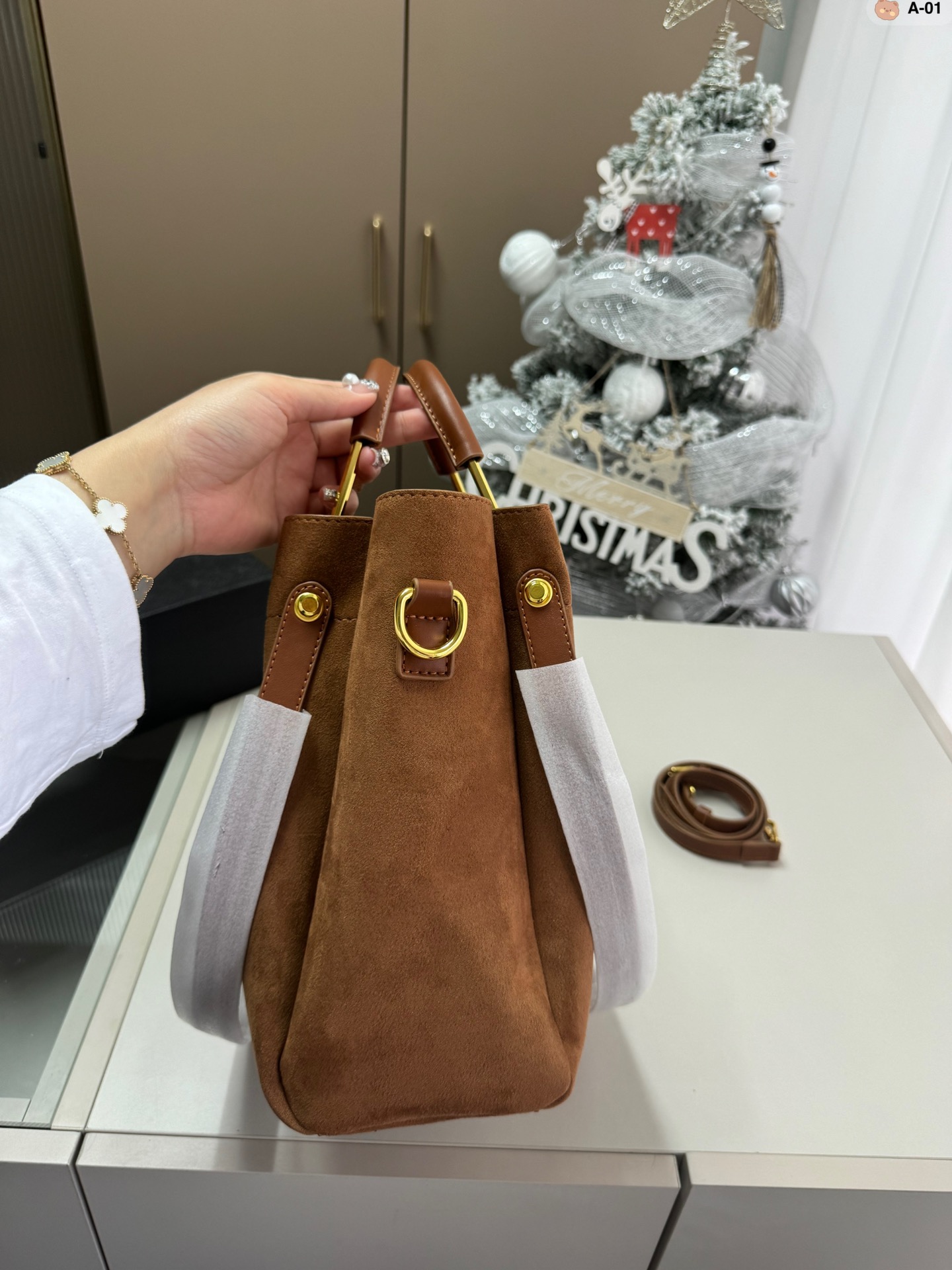 Y new arrival tote bag size: 26*12*27 cm