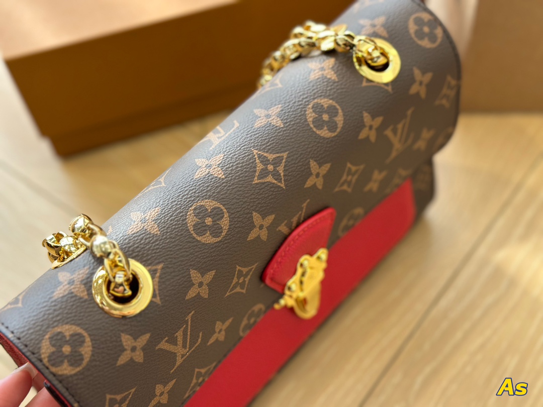 Louis VICTOIRE new arrival bag size: 26*15cm