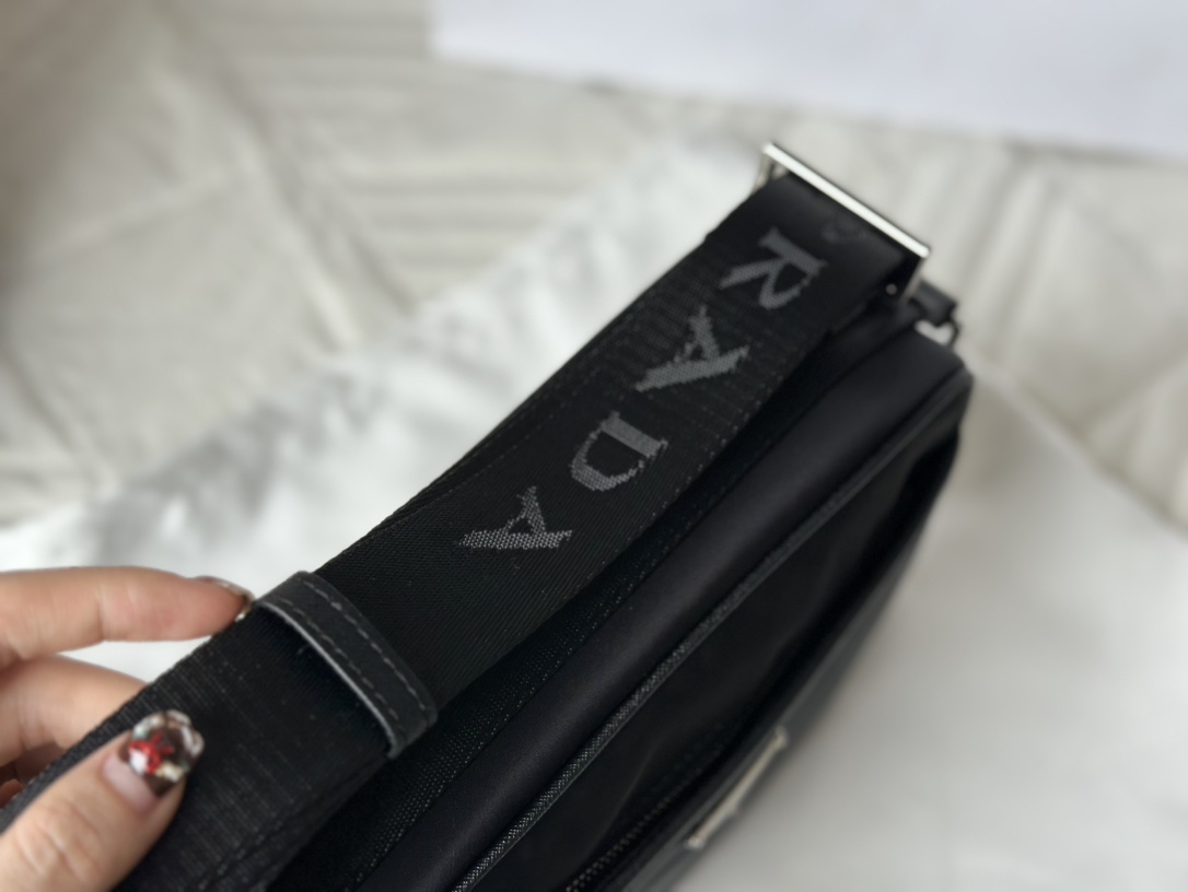 Pra new arrival men and women bag size : 24*15cm